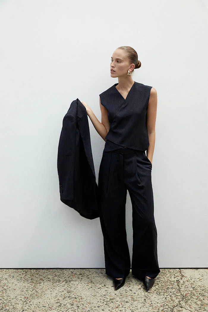 Agnes Vest Navy