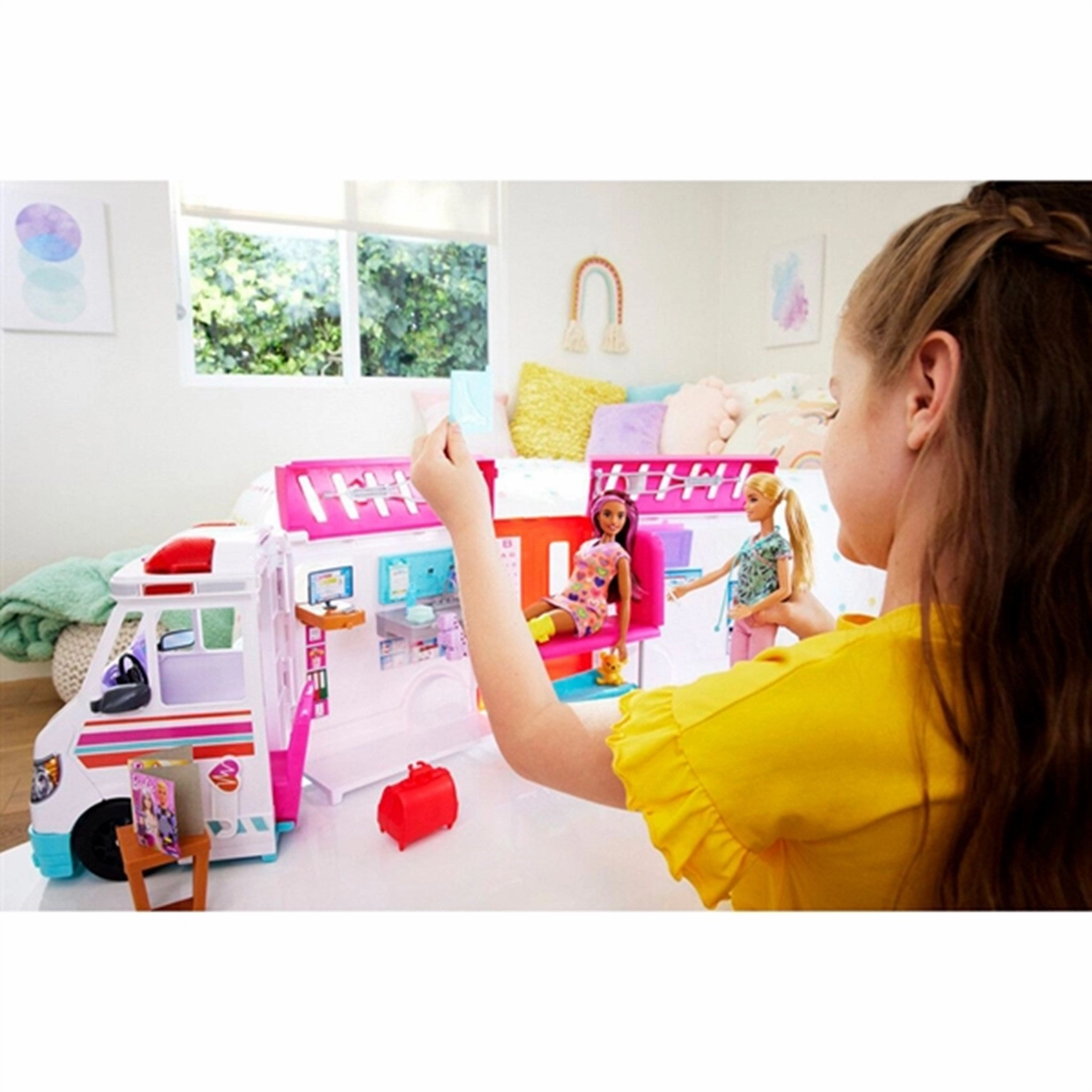 Barbie Career Care Clinic Vehicle