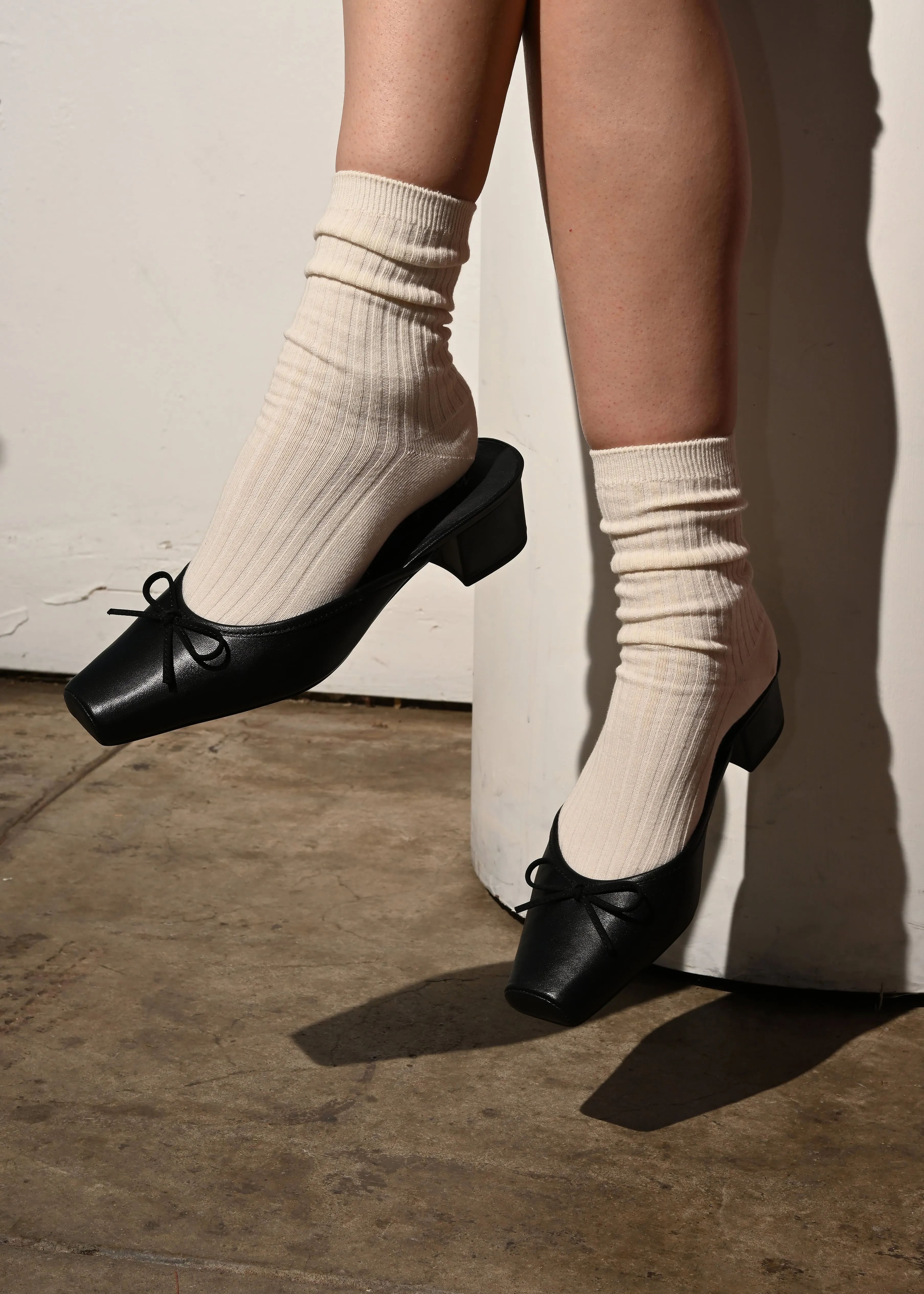 Basilio Heeled Mule - Black