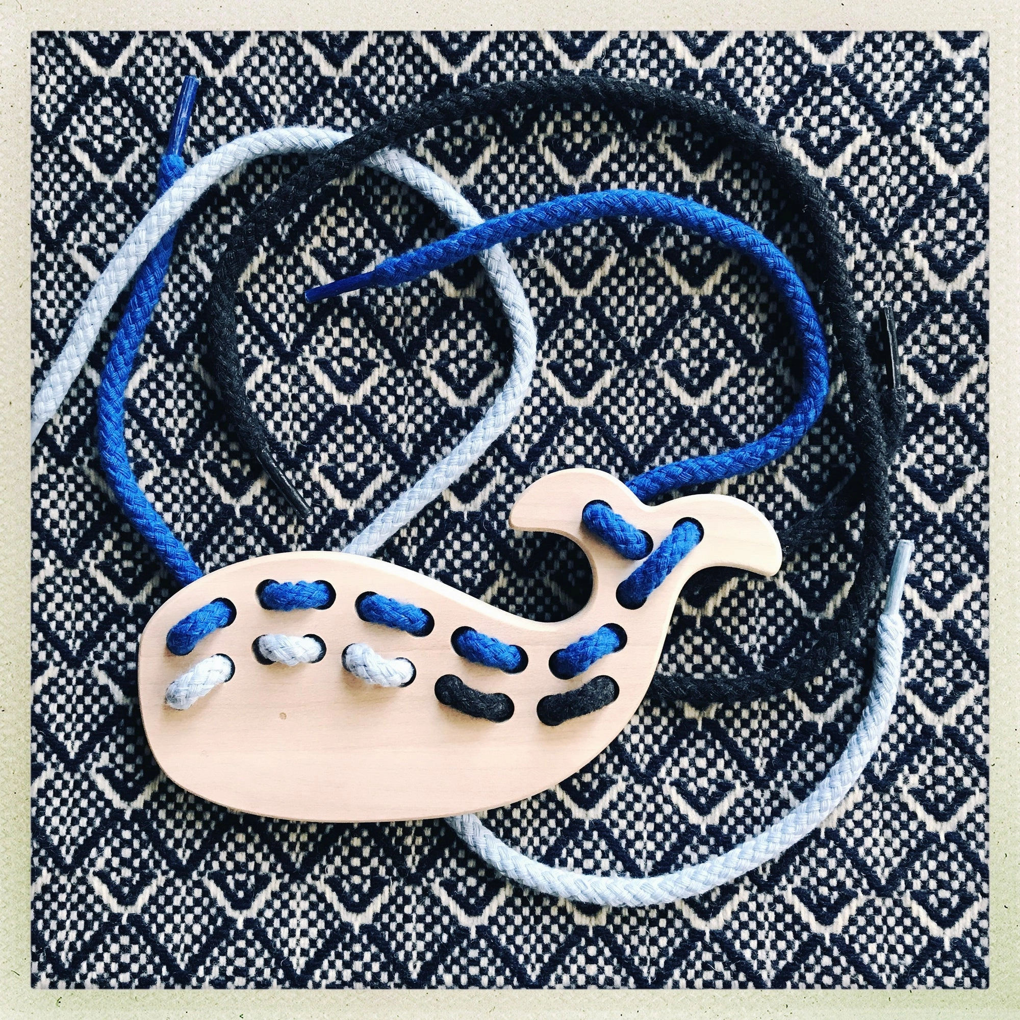 Briki Vroom Vroom Maple Lacing Toy Whale