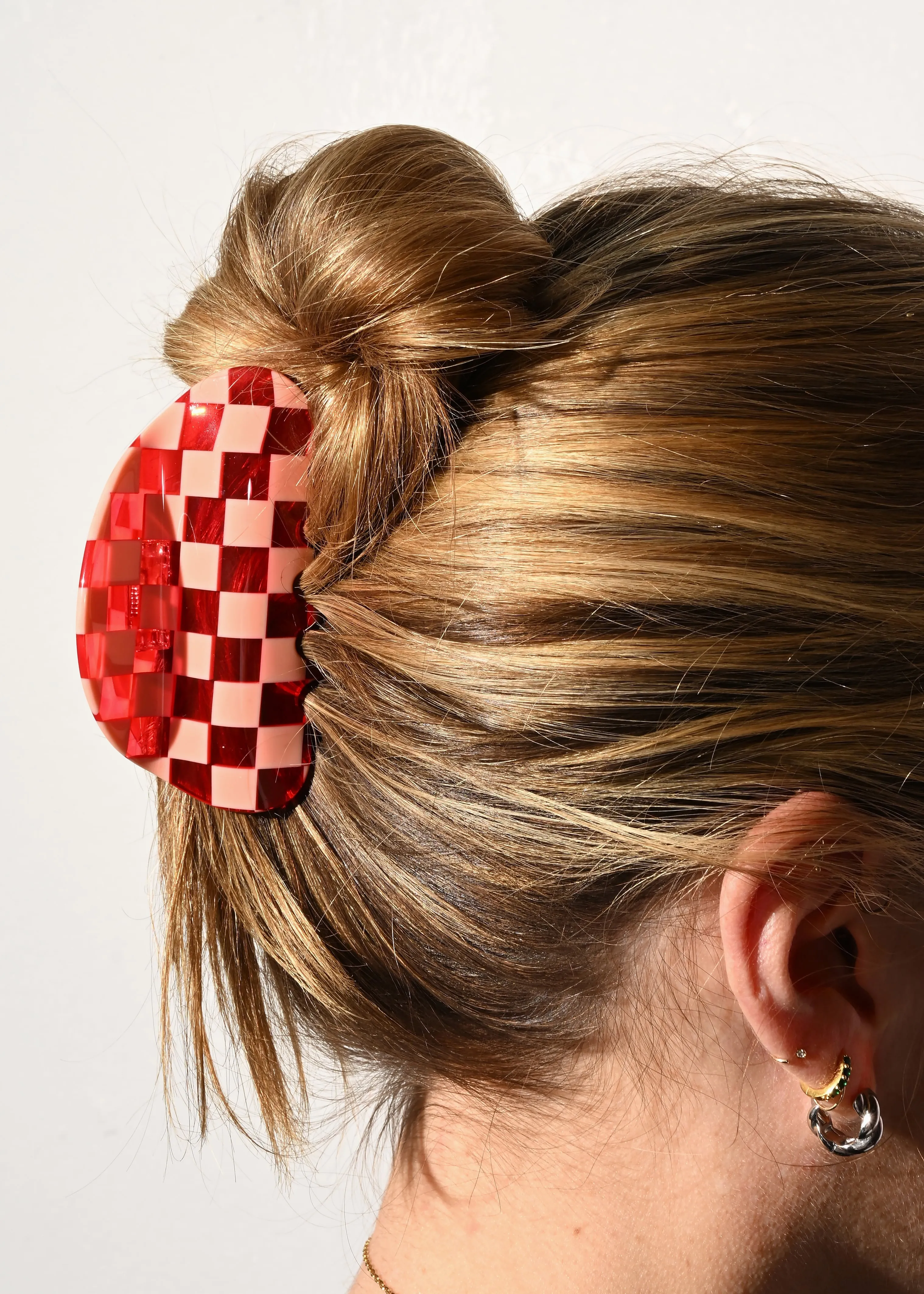 Checker Claw - Peach/Red