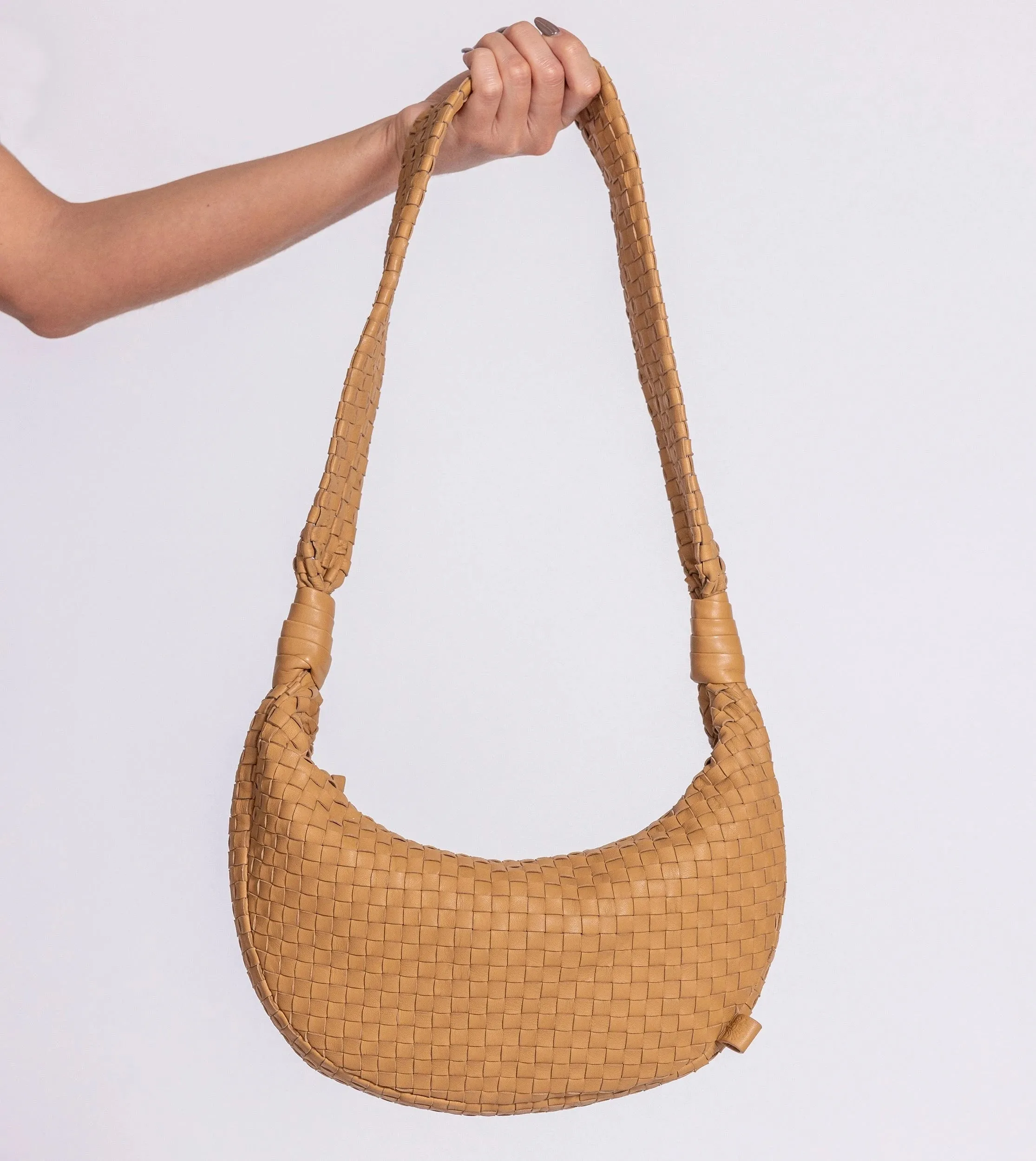 Dylan Woven Handbag | Dark Tan