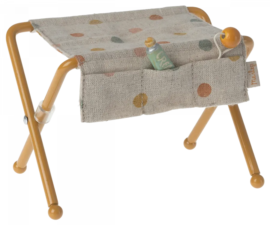 Furniture For Mouse - Nursery Table - Ocher