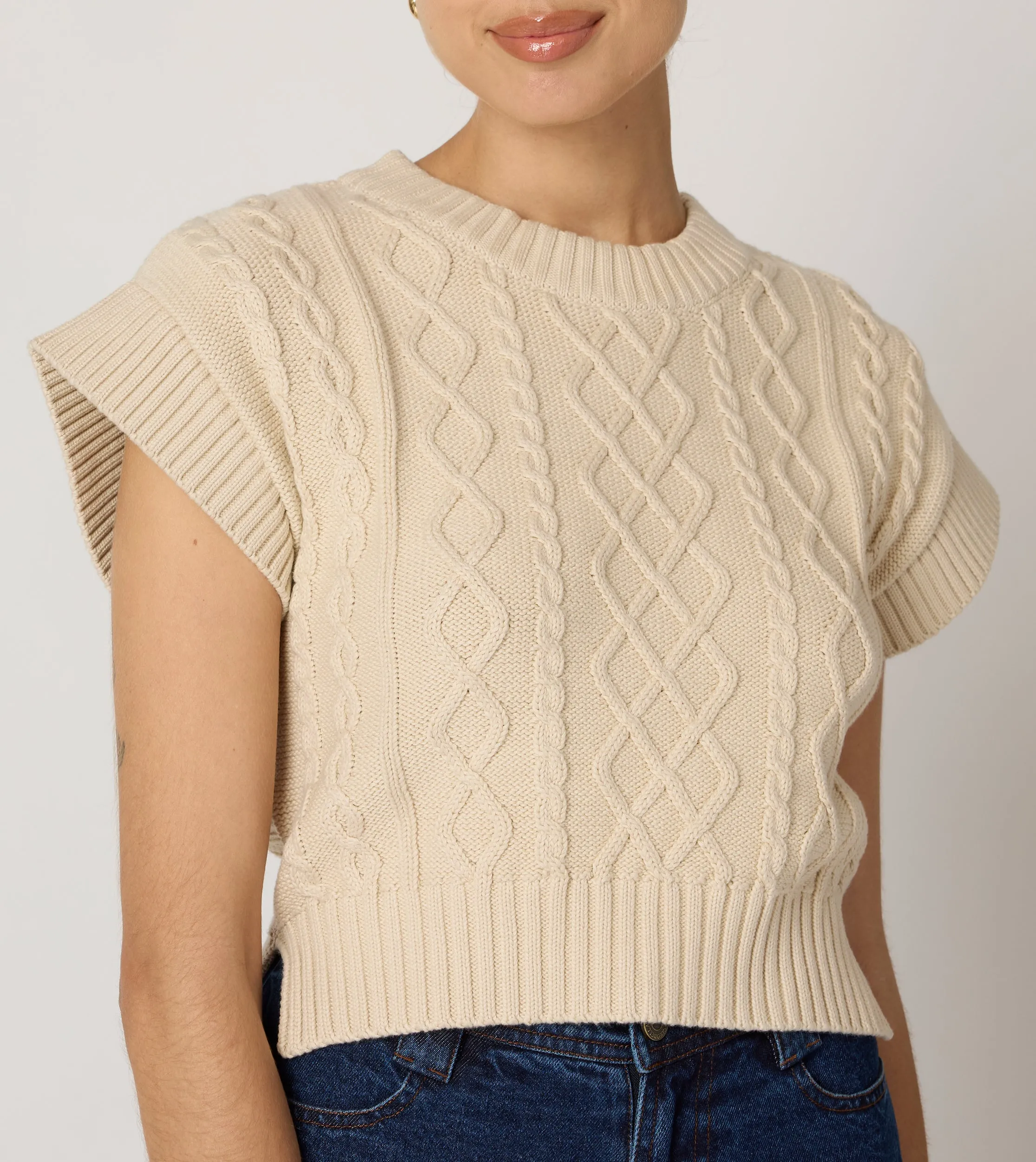 Gigi Cropped Sweater Vest | Cream