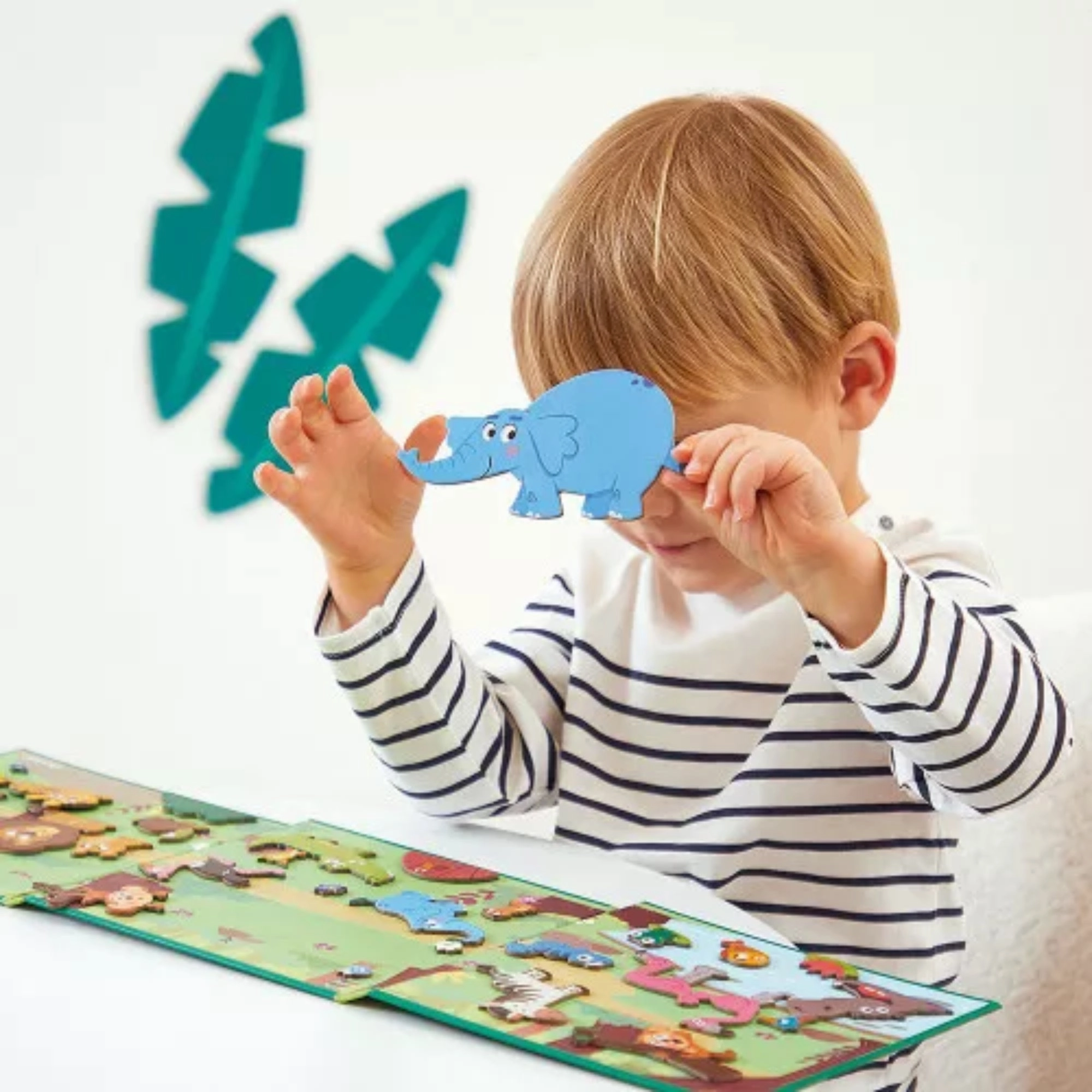 Janod Magnetic Stories C Africa Animals