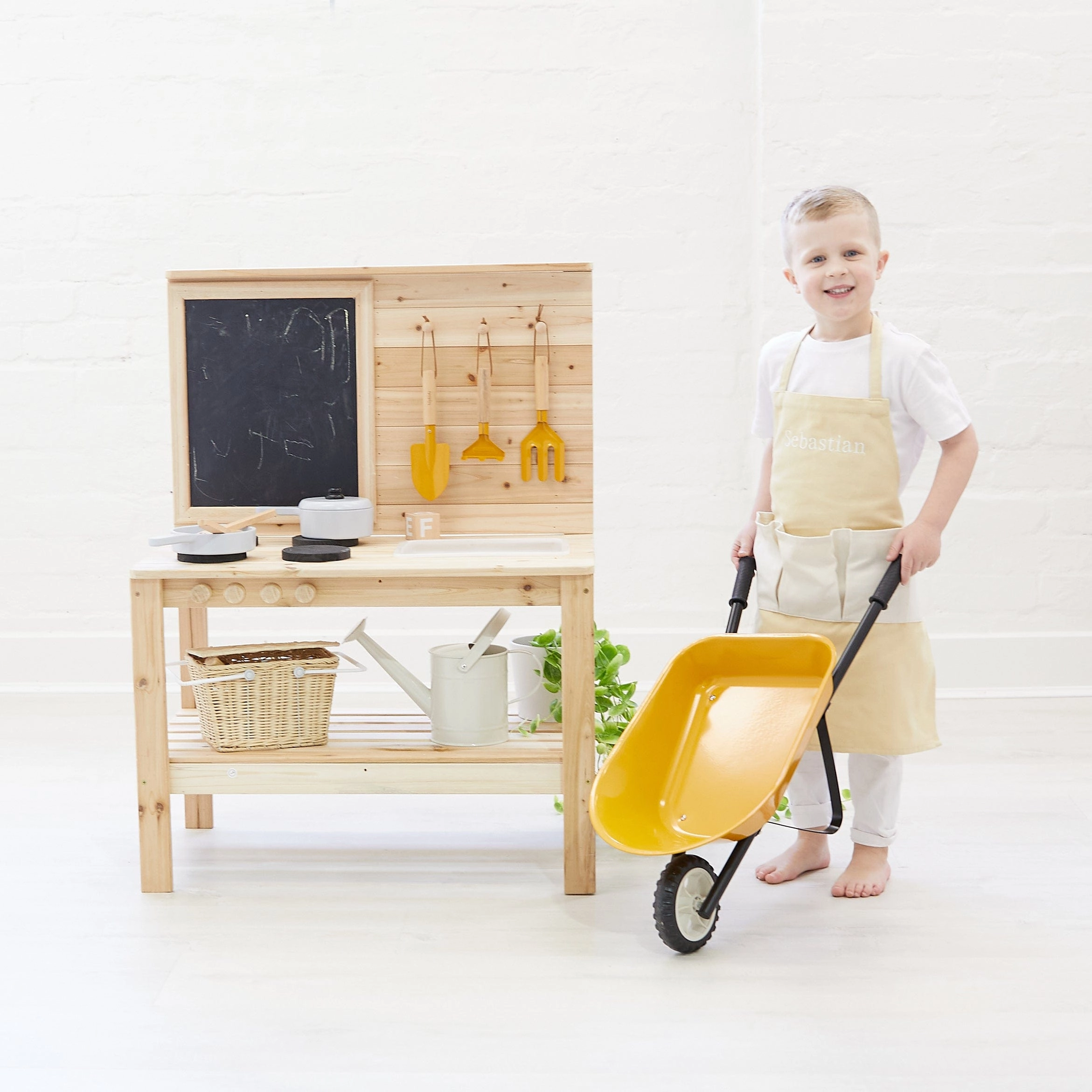 Kids Steel Toy Wheelbarrow