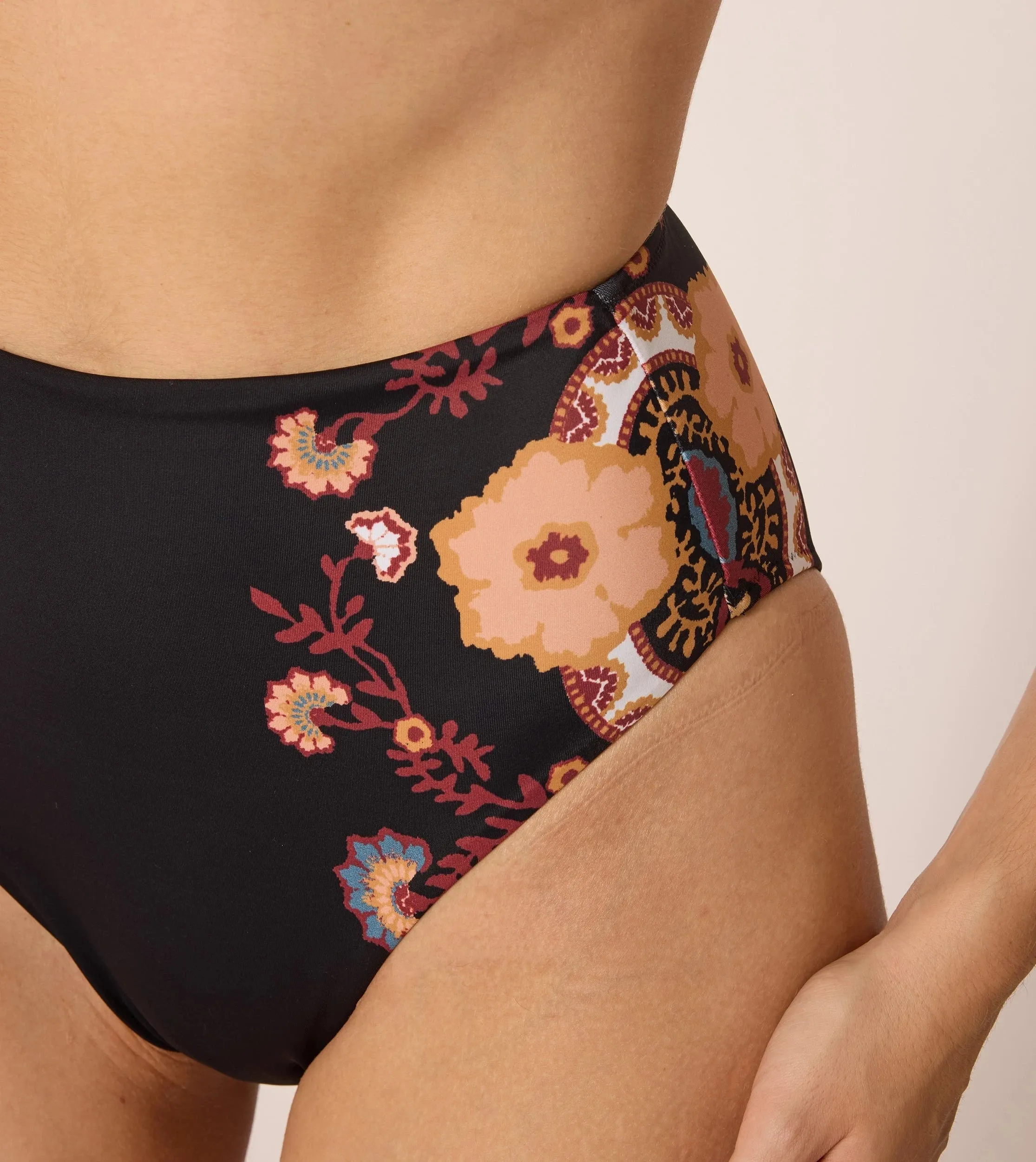 Kimber Bottom | Dark Lagos