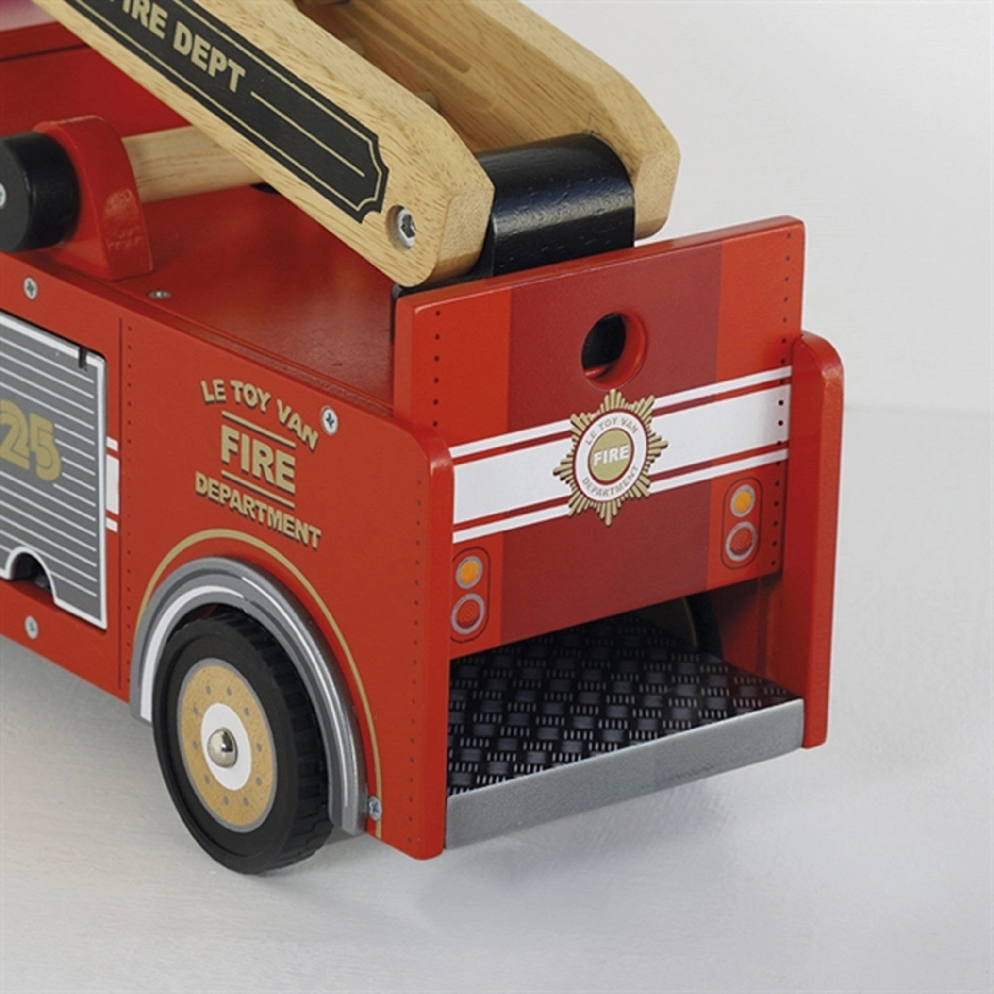 Le Toy Van Fire Engine Set