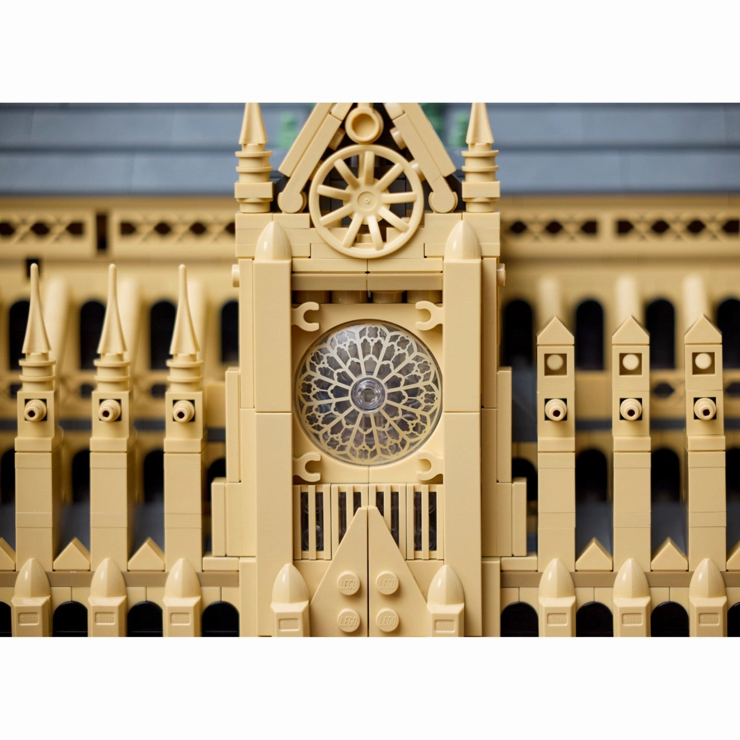 LEGO? Architecture Notre-Dame de Paris