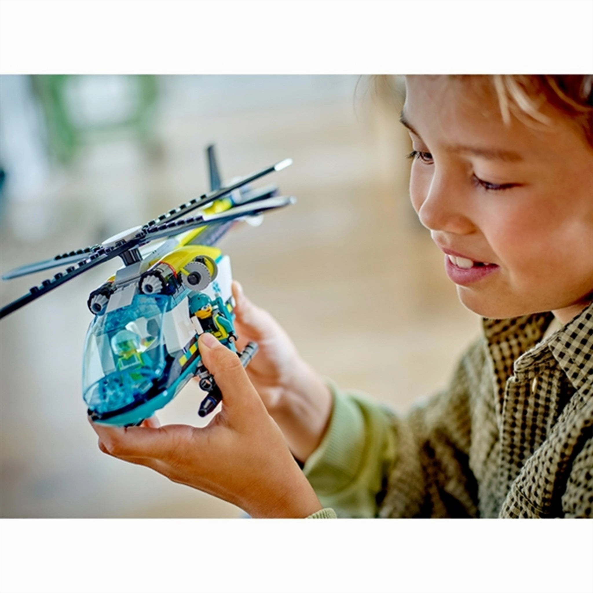 LEGO? City Emergency Rescue Helicopter
