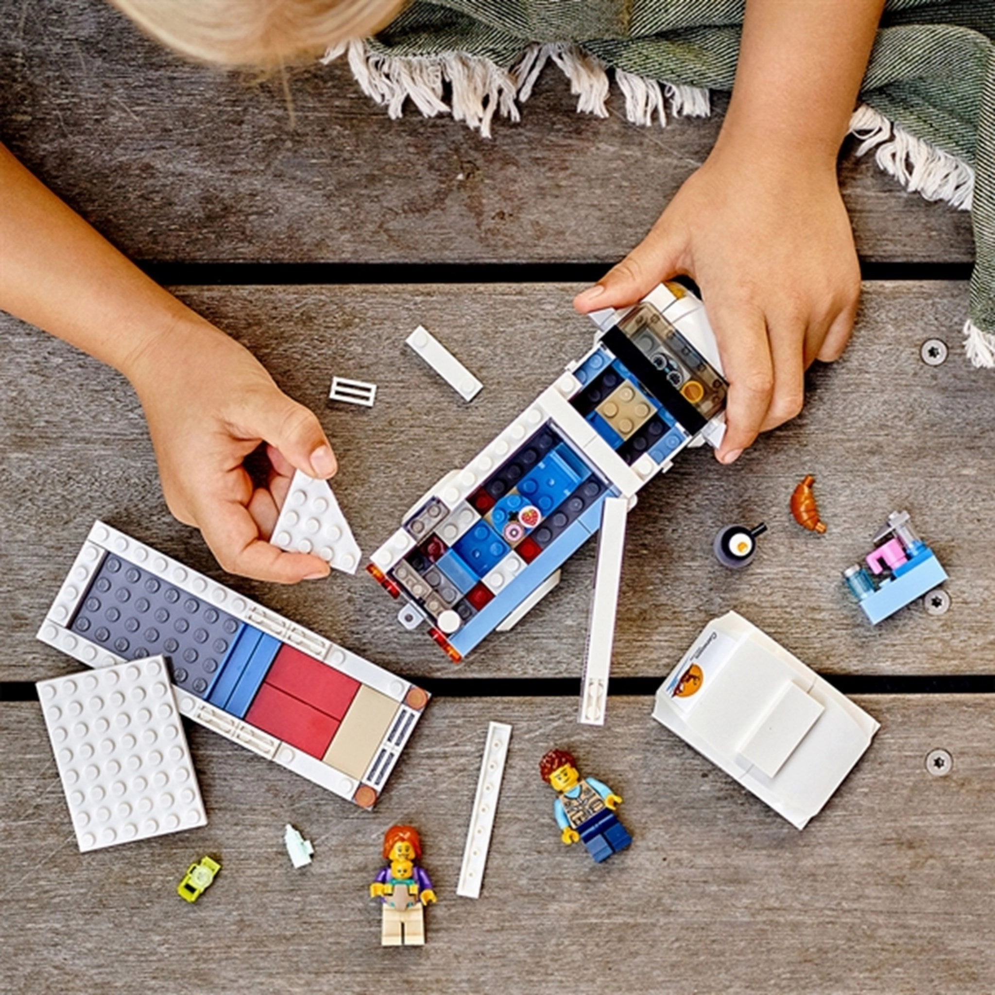 LEGO City Holiday Camper Van