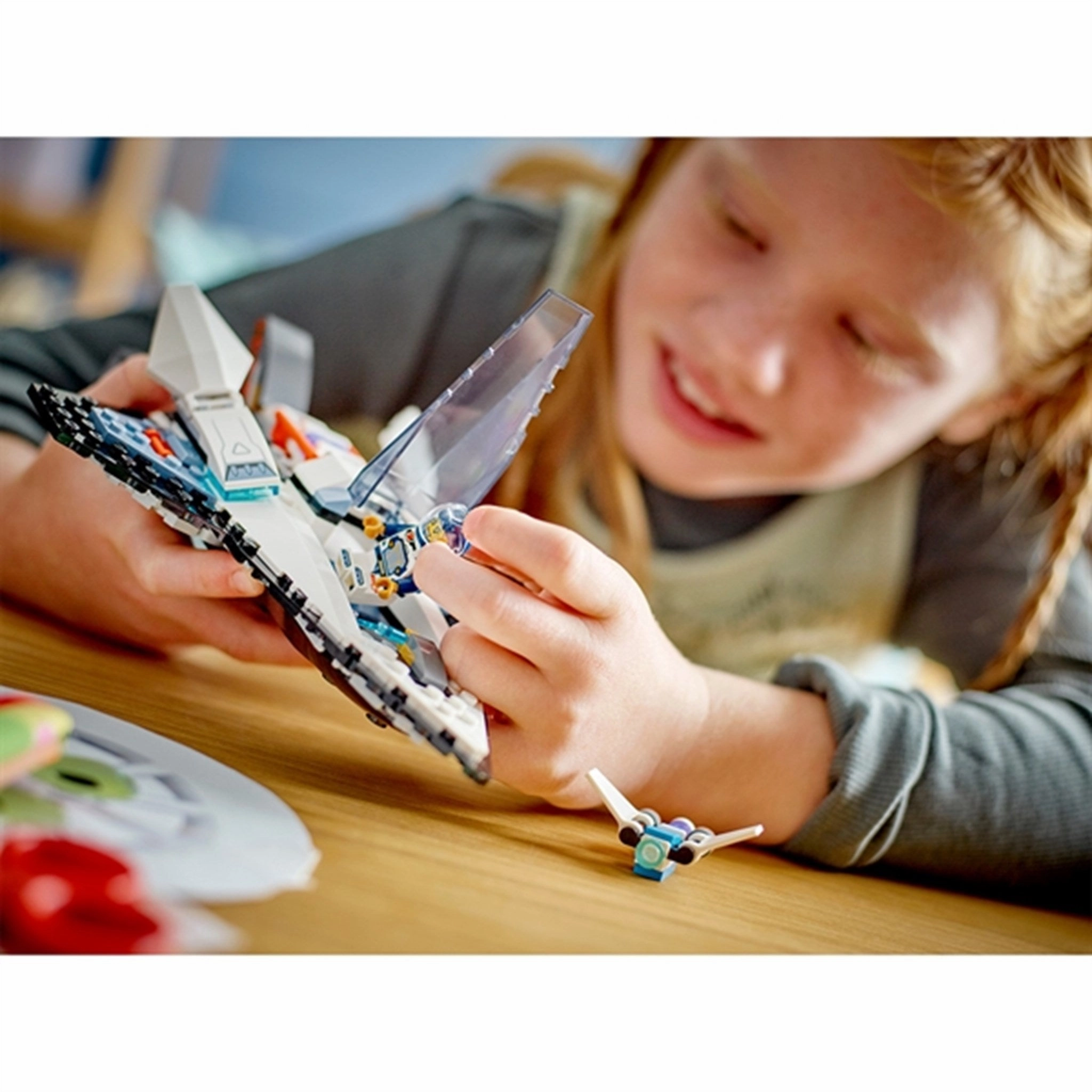 LEGO? City Interstellar Spaceship