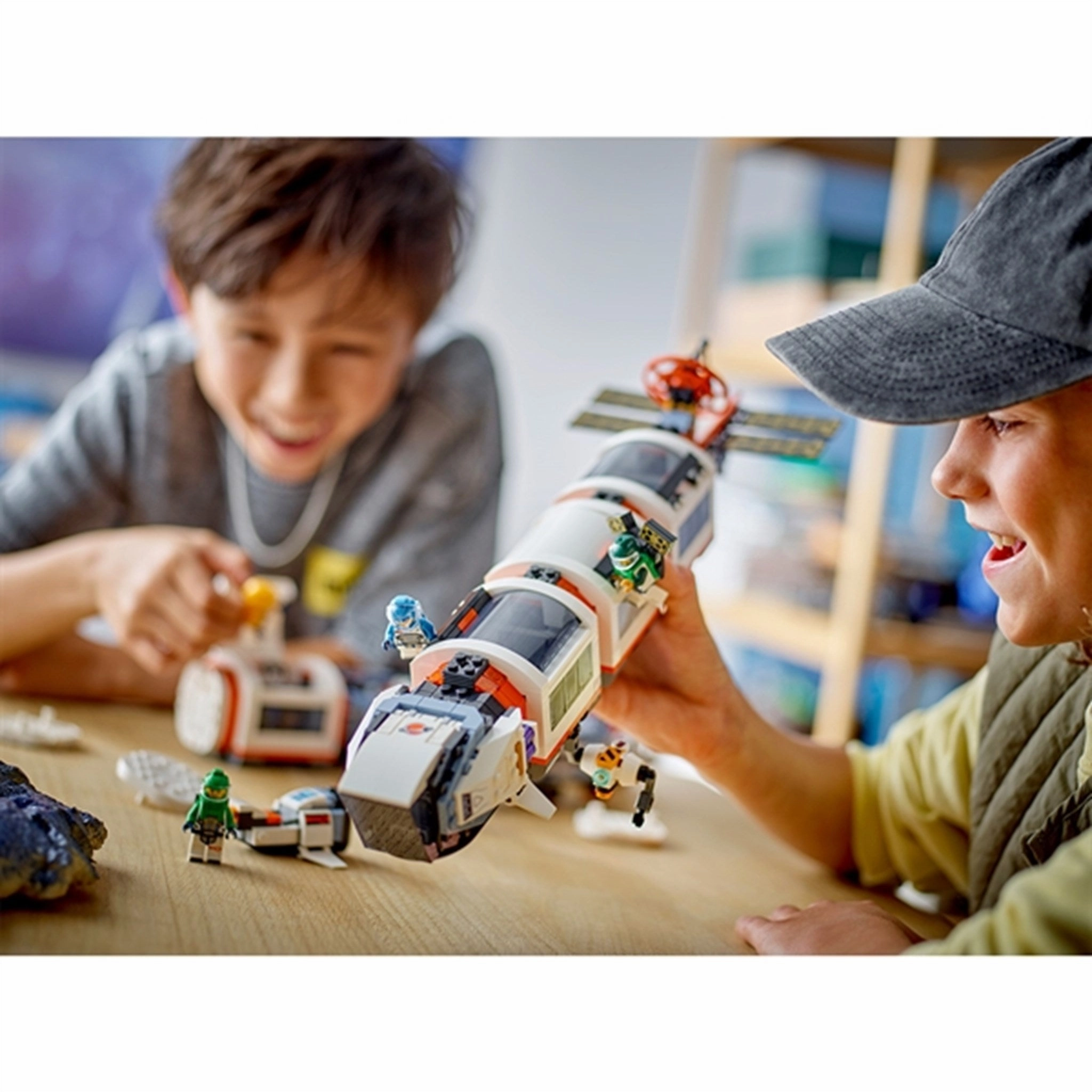 LEGO? City Modular Space Station