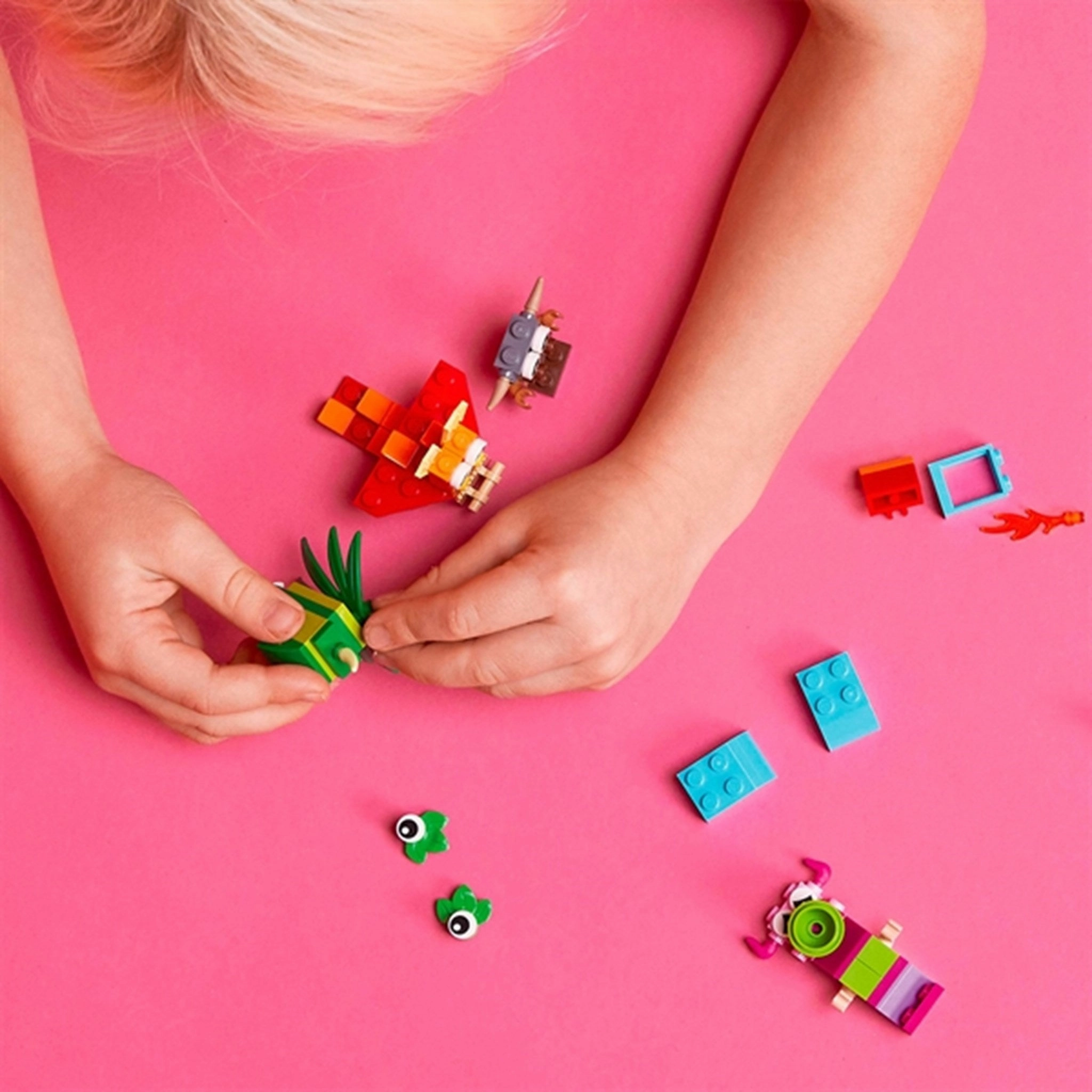 LEGO Classic Creative Monsters