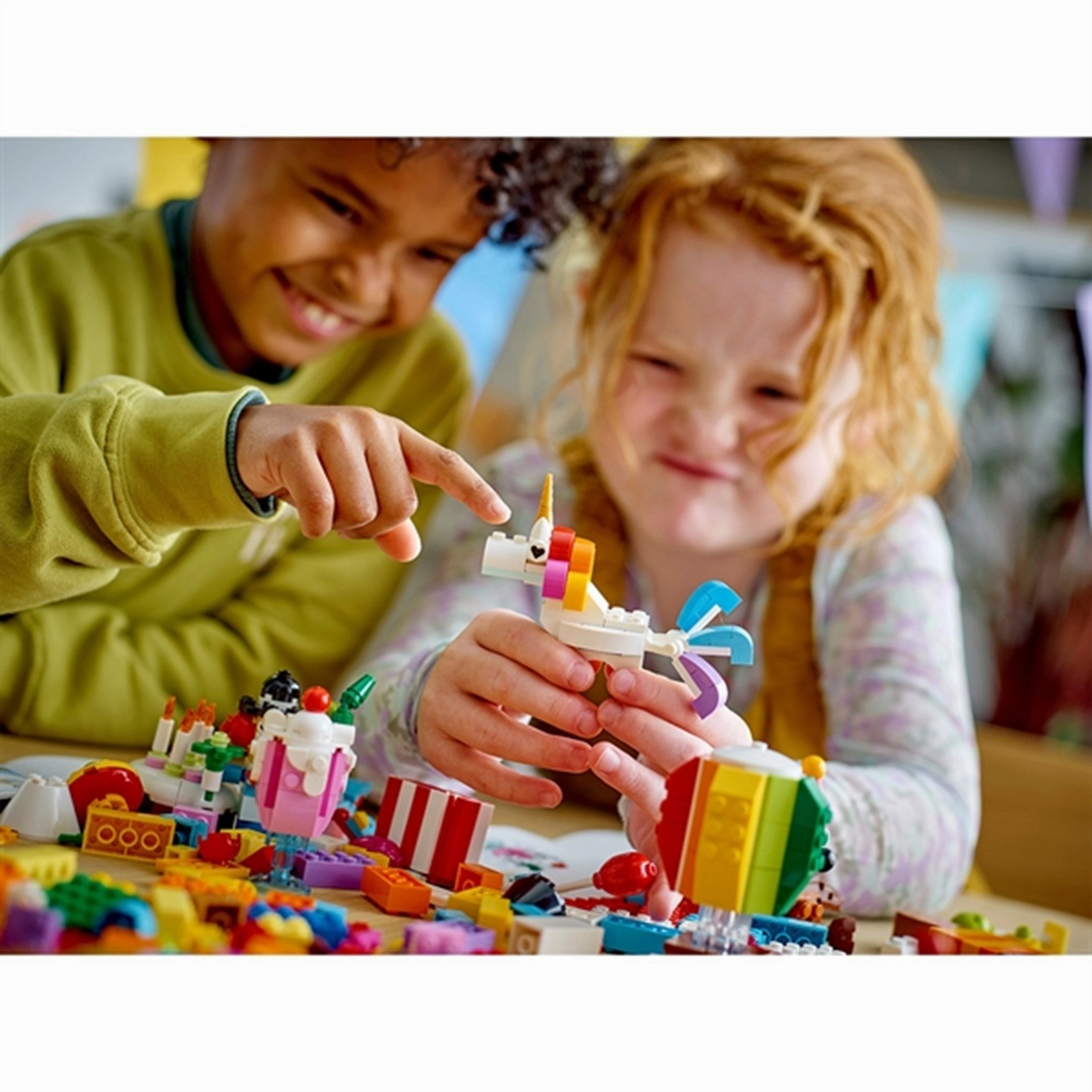 LEGO Classic Creative Party Box