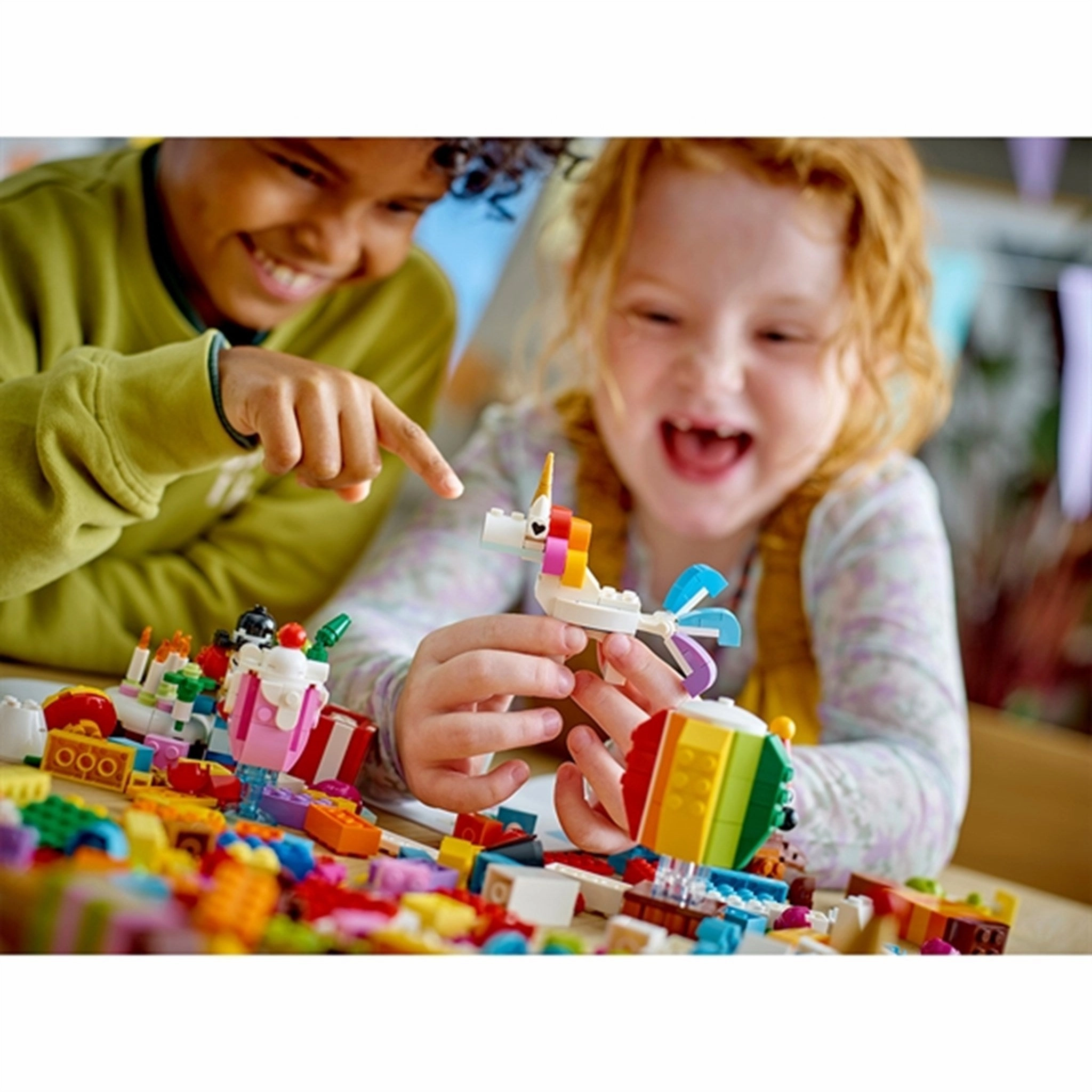 LEGO Classic Creative Party Box