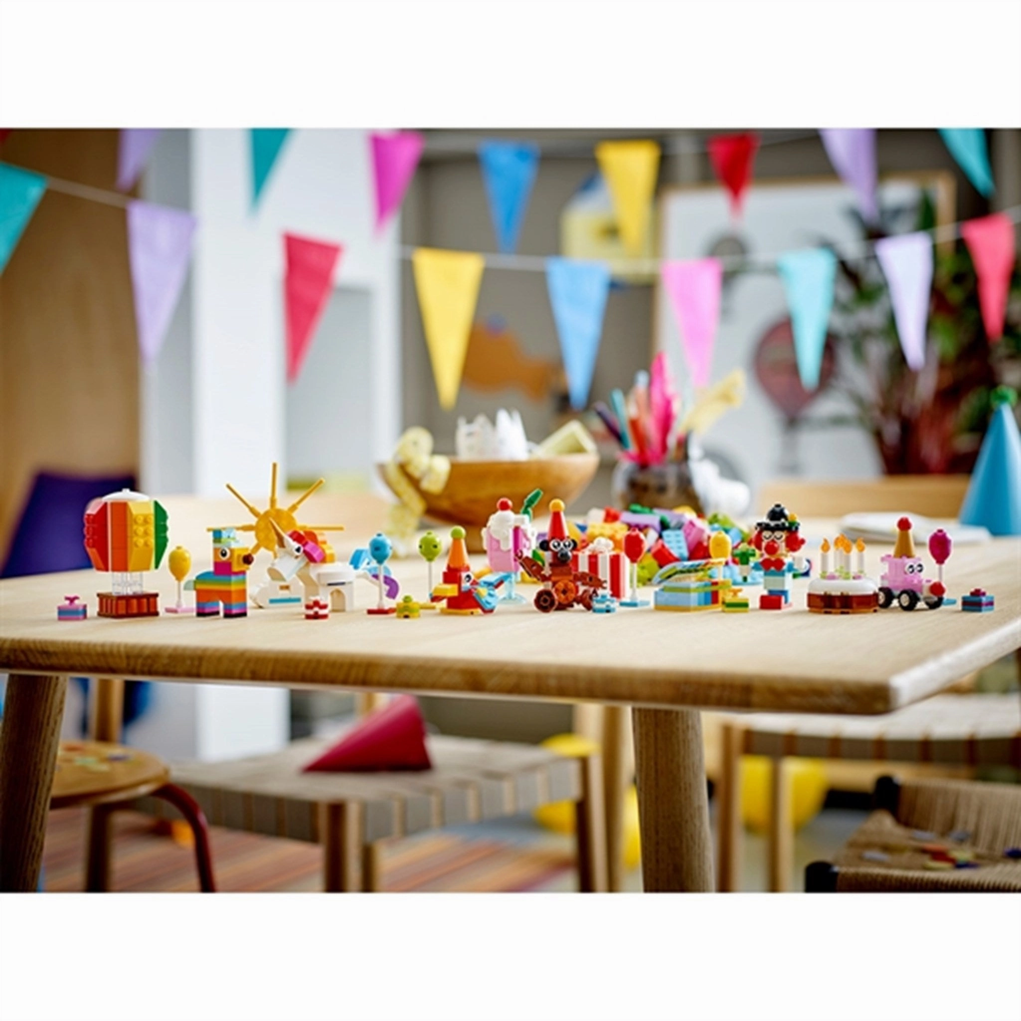 LEGO Classic Creative Party Box