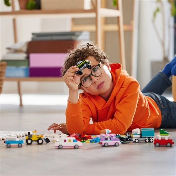 LEGO? Classic Creative Vehicles