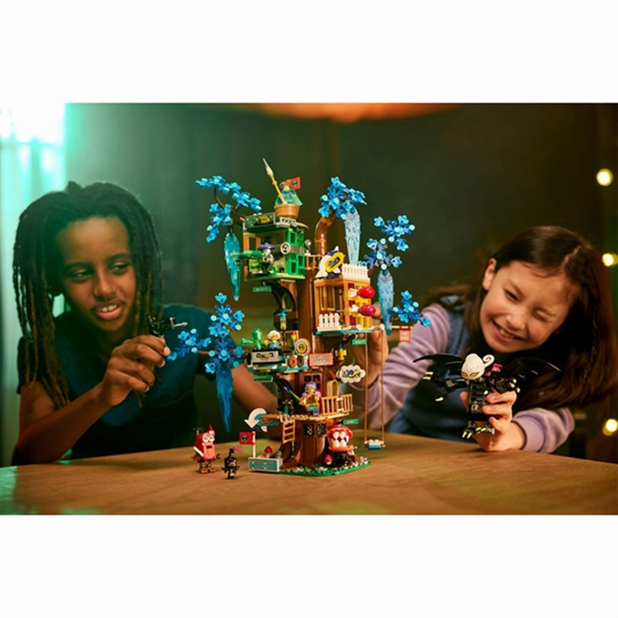 LEGO? DREAMZzz? Fantastical Tree House