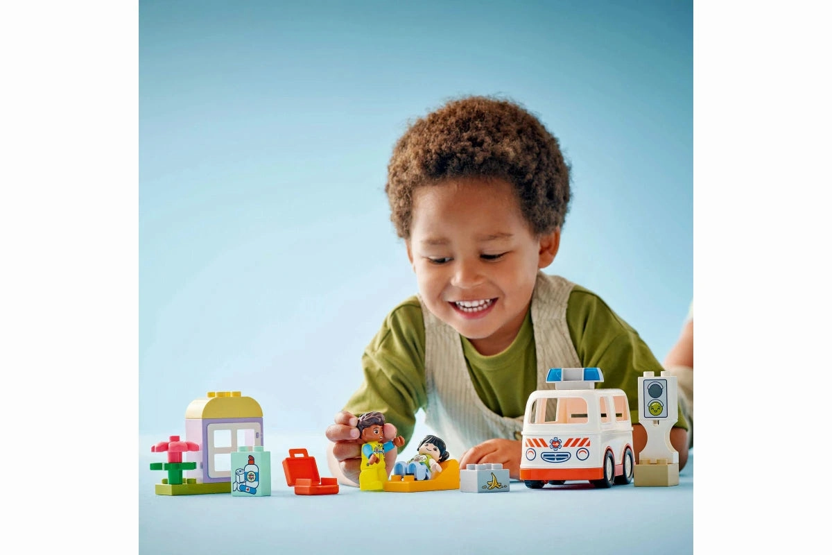 LEGO DUPLO Ambulance & Driver 10447