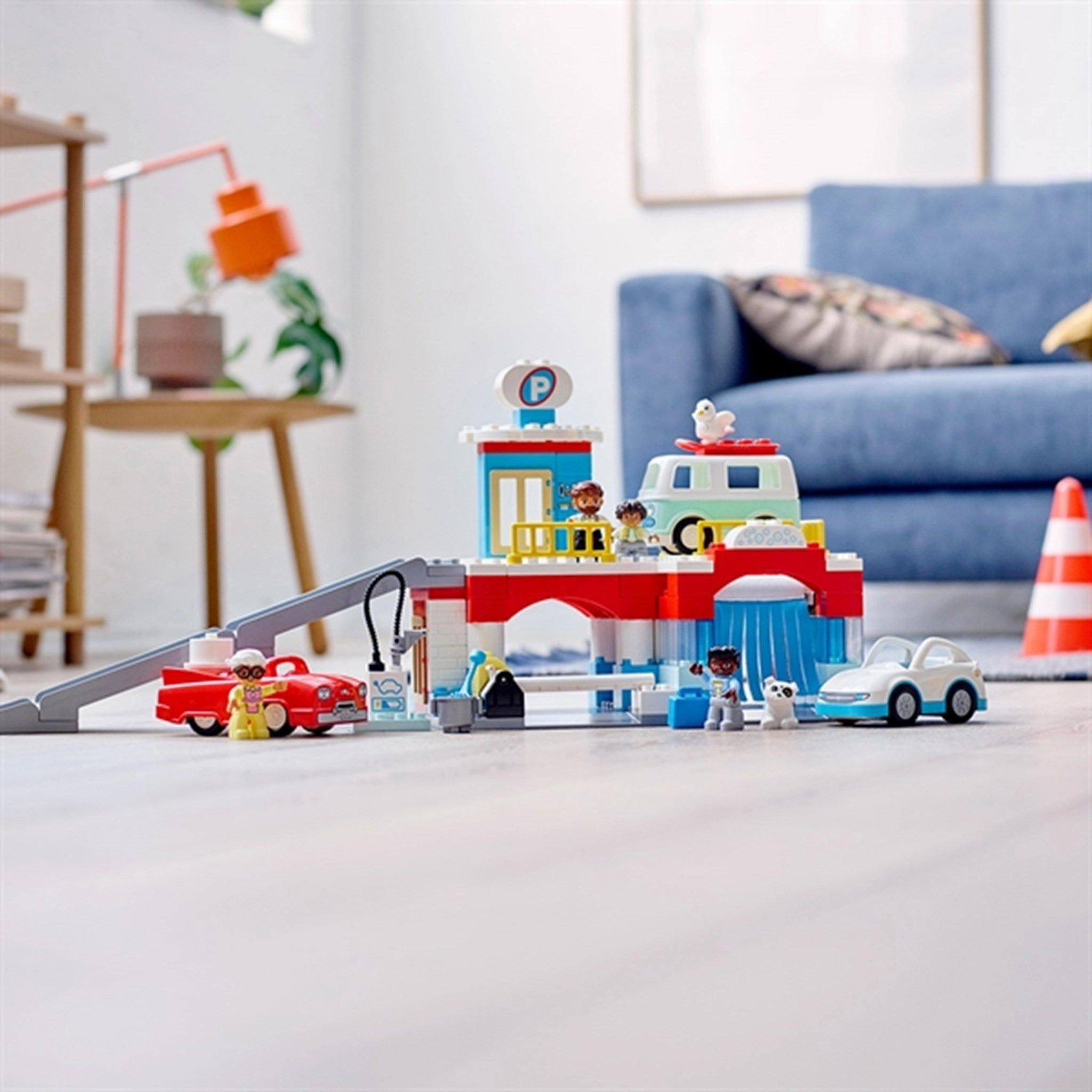 LEGO DUPLO Parking Garage and Car Wash