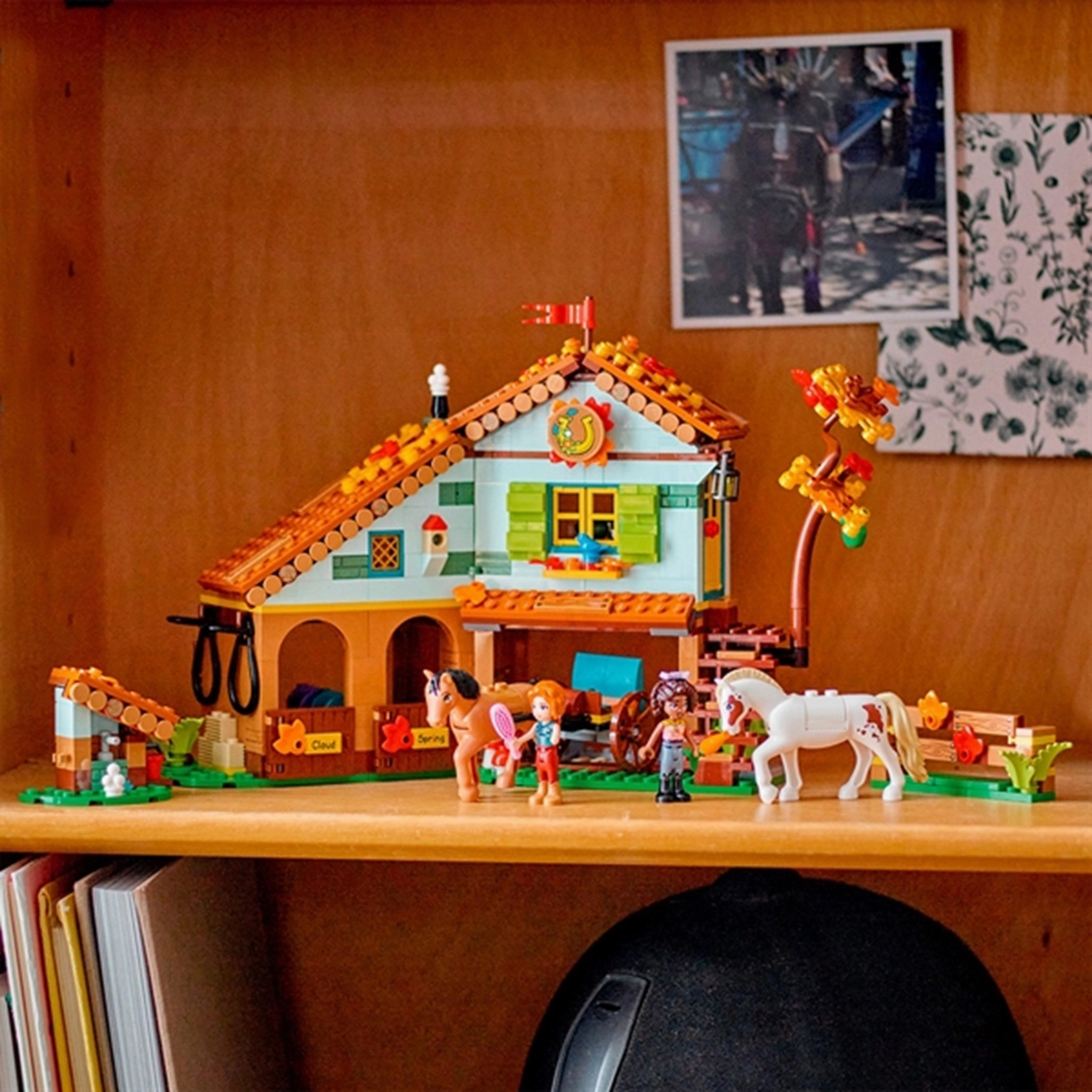 LEGO Friends Autumn's Horse Stable