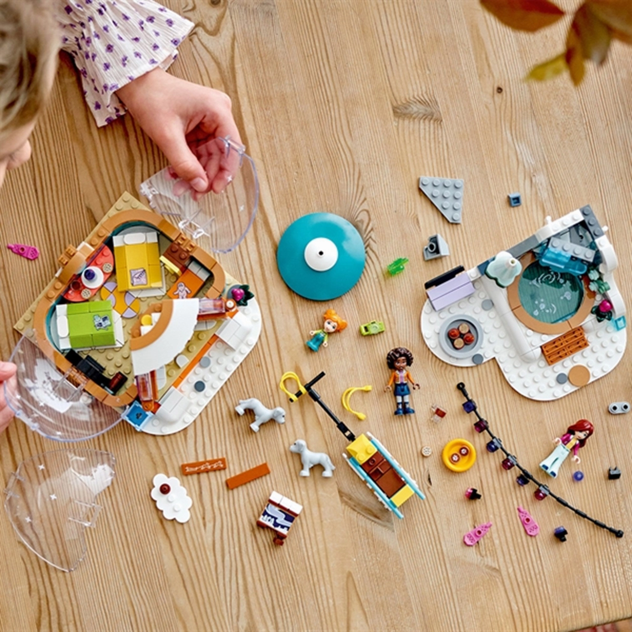 LEGO Friends Igloo Holiday Adventure