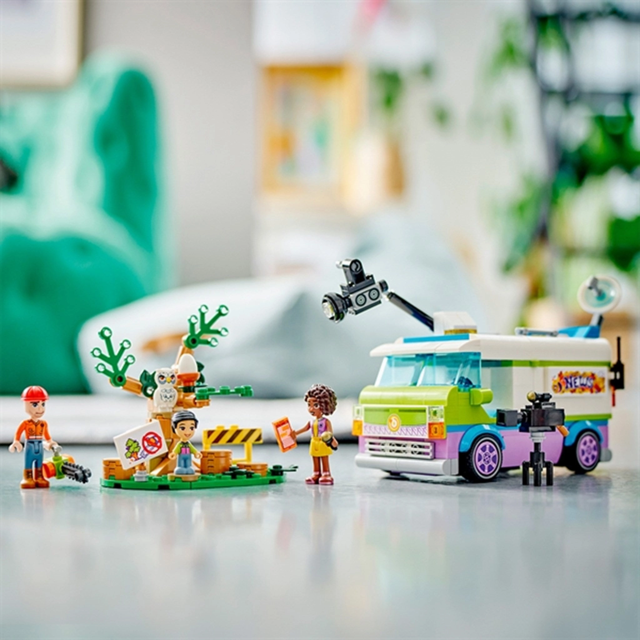 LEGO Friends Newsroom Van