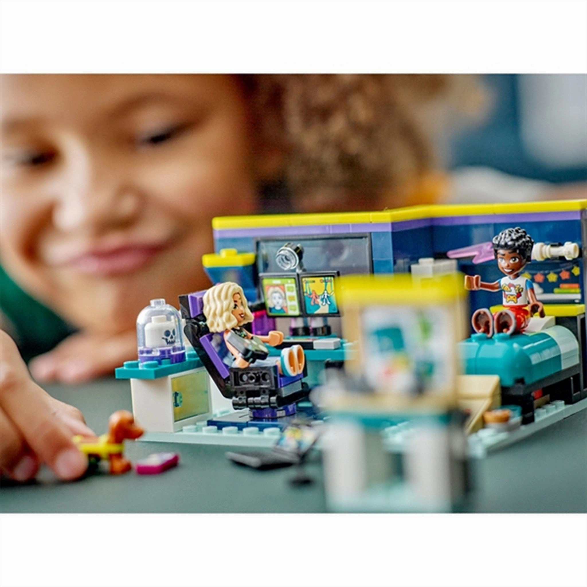 LEGO Friends Nova's Room