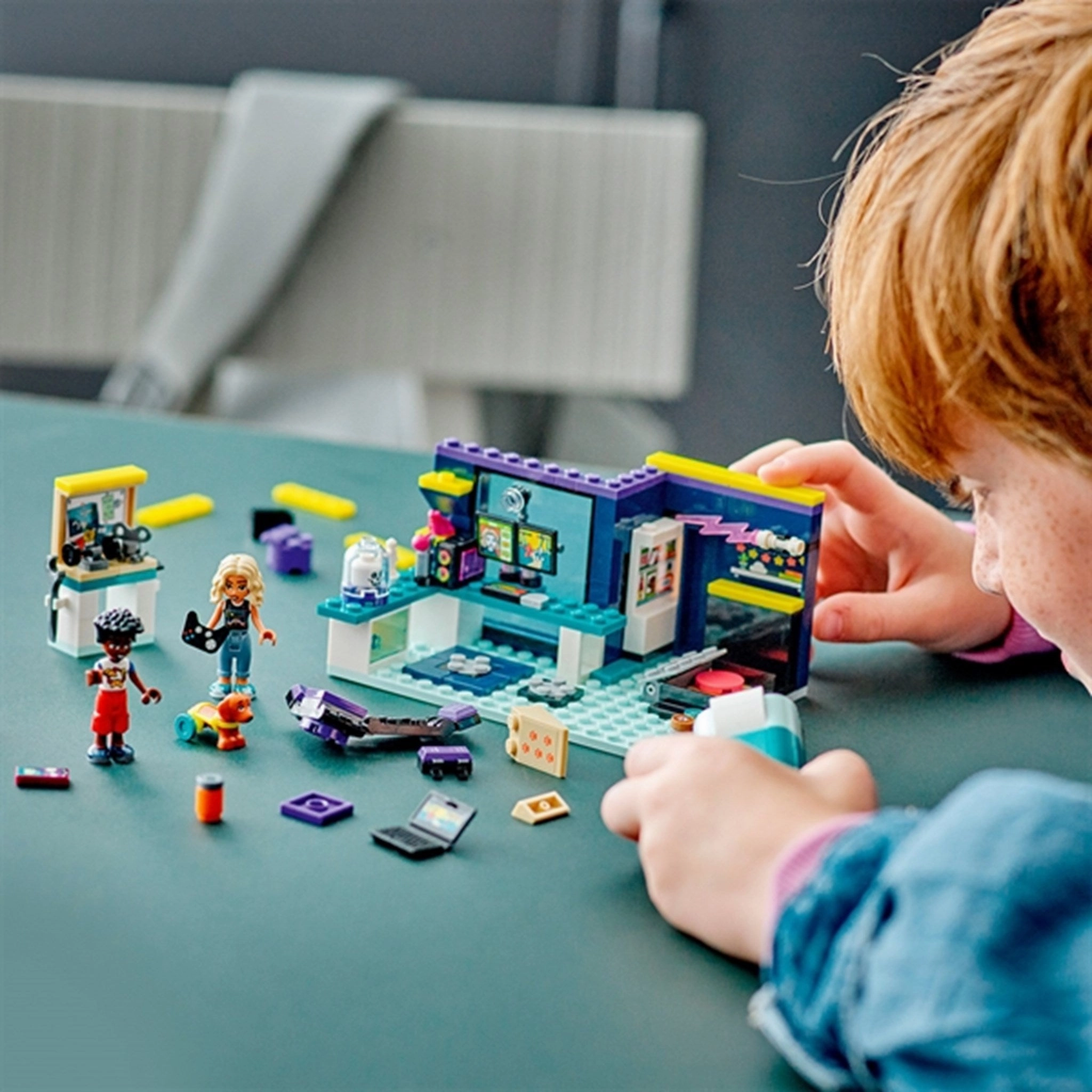 LEGO Friends Nova's Room