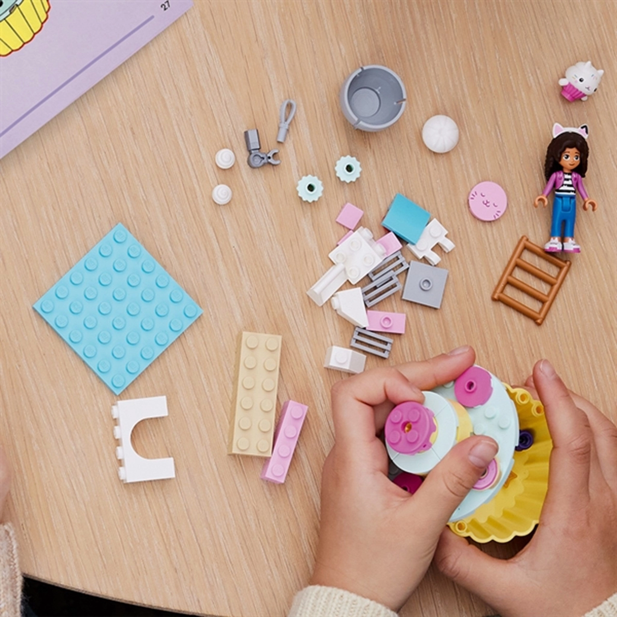 LEGO Gabby's Dollhouse Bakey with Cakey Fun