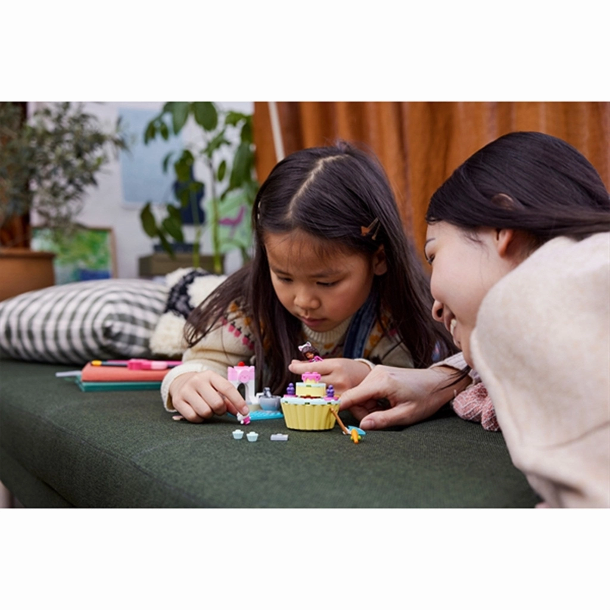 LEGO Gabby's Dollhouse Bakey with Cakey Fun