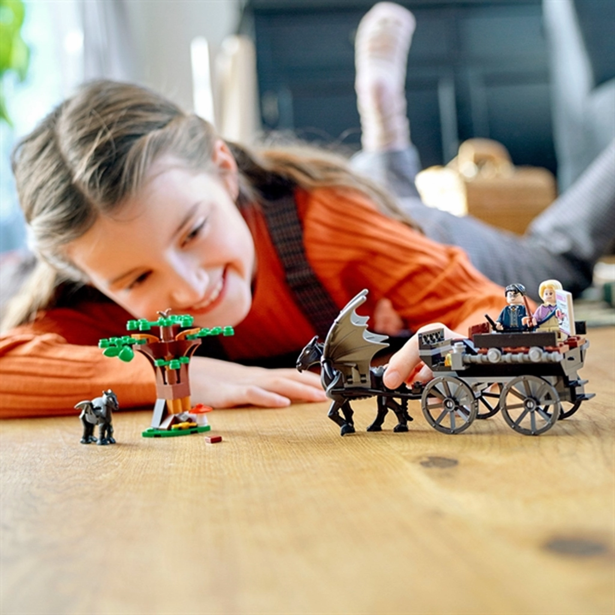 LEGO Harry Potter?Hogwarts?Carriage and Thestrals