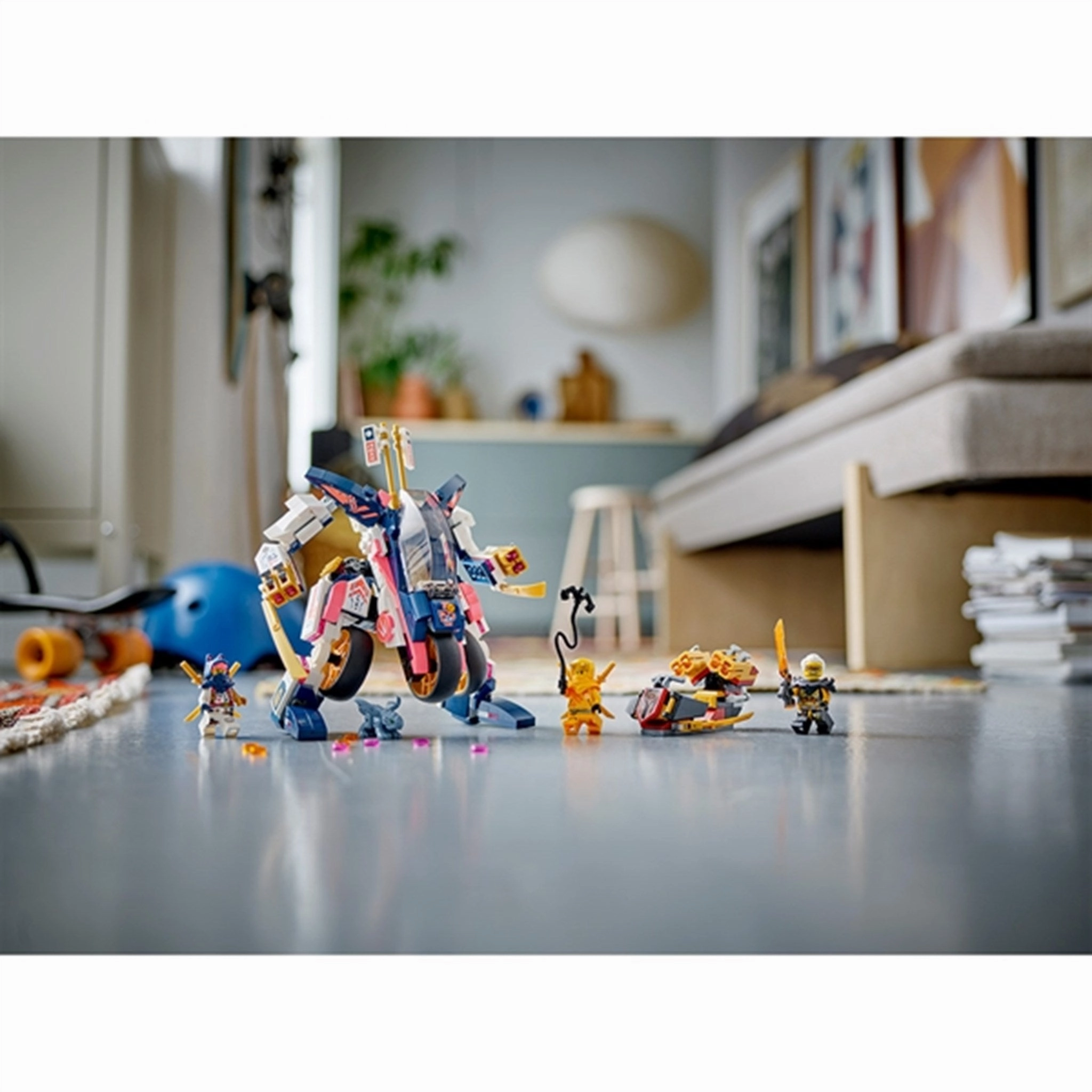 LEGO NINJAGO Sora's Transforming Mech Bike Racer