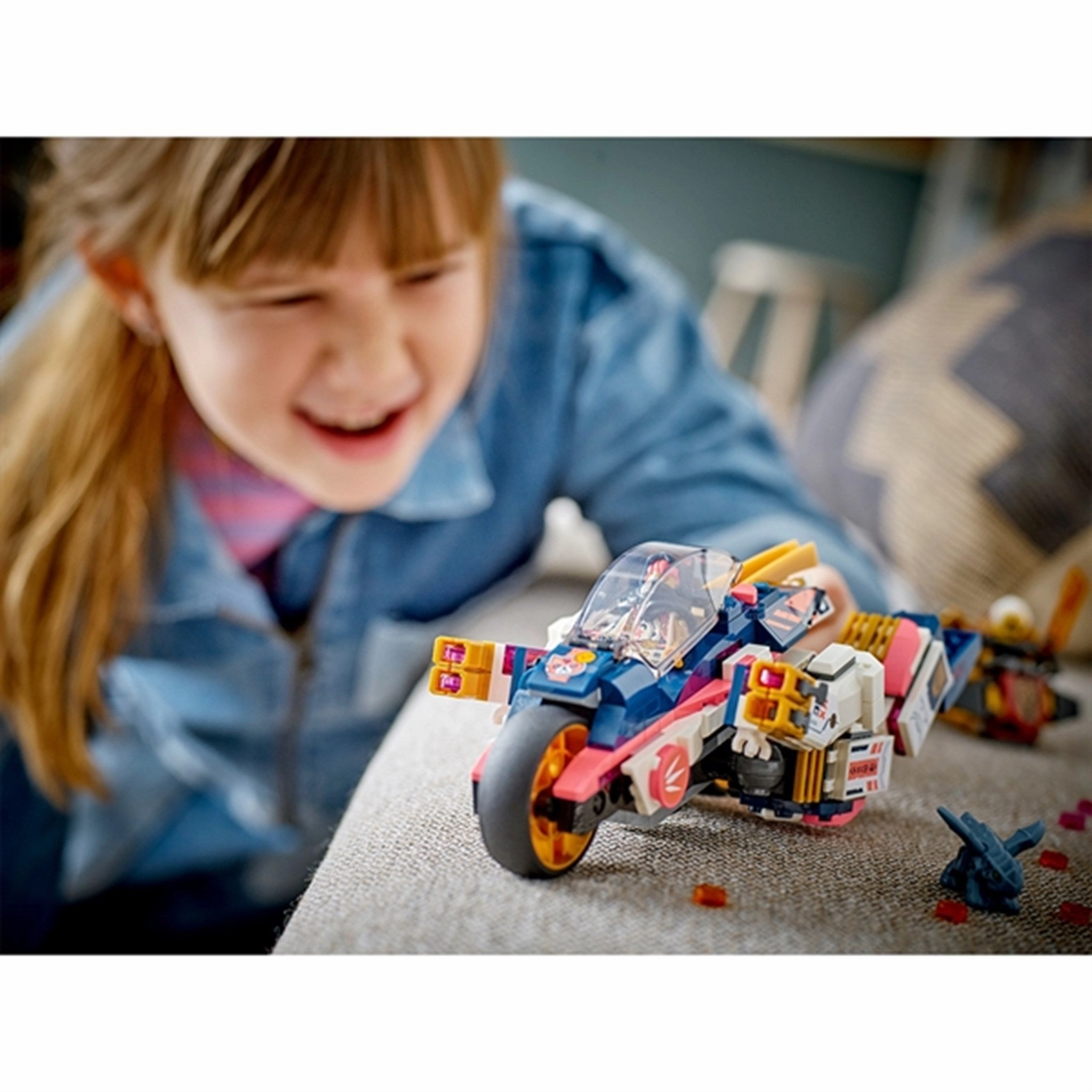 LEGO NINJAGO Sora's Transforming Mech Bike Racer