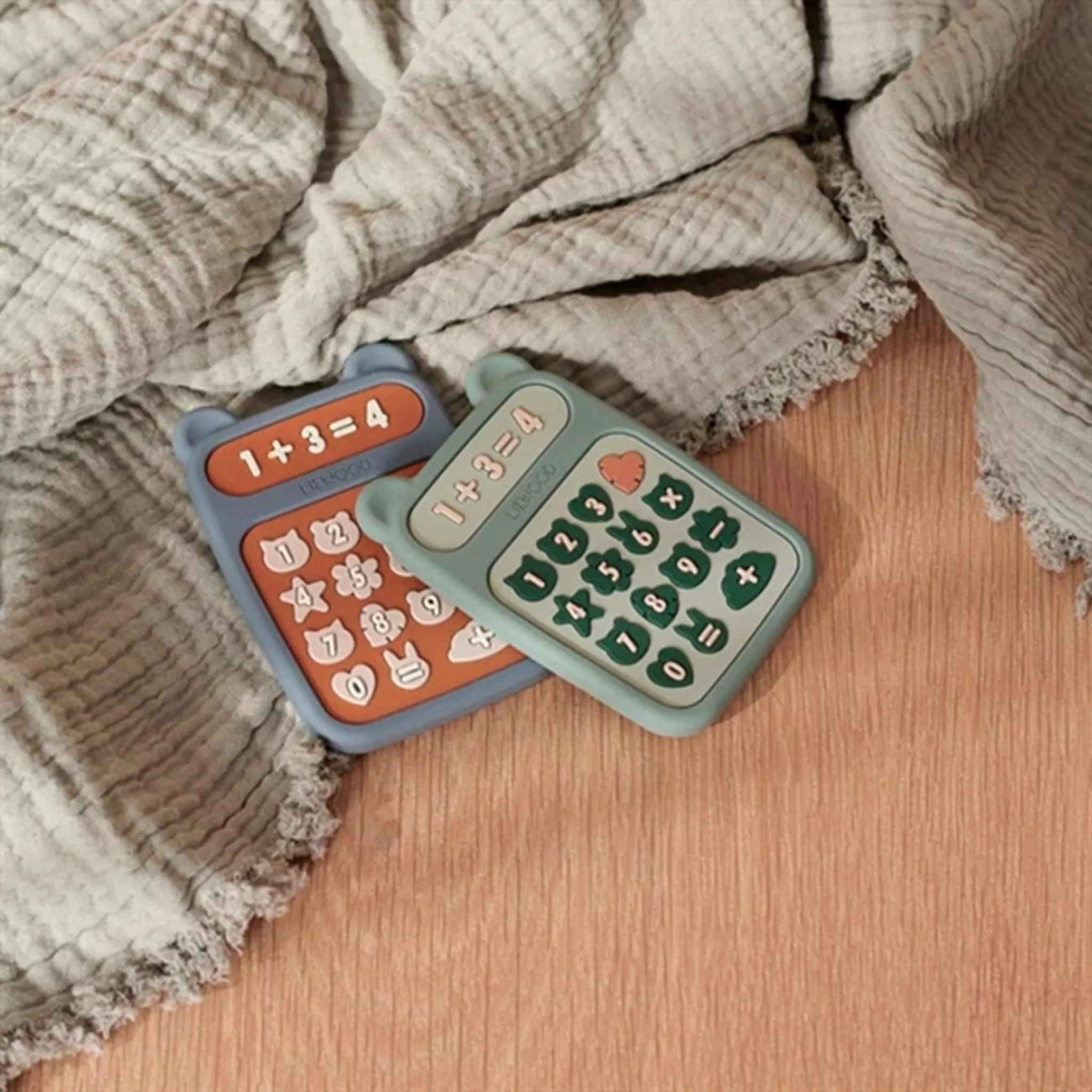 Liewood Teether Niels Calculator Blue Wave Multi Mix