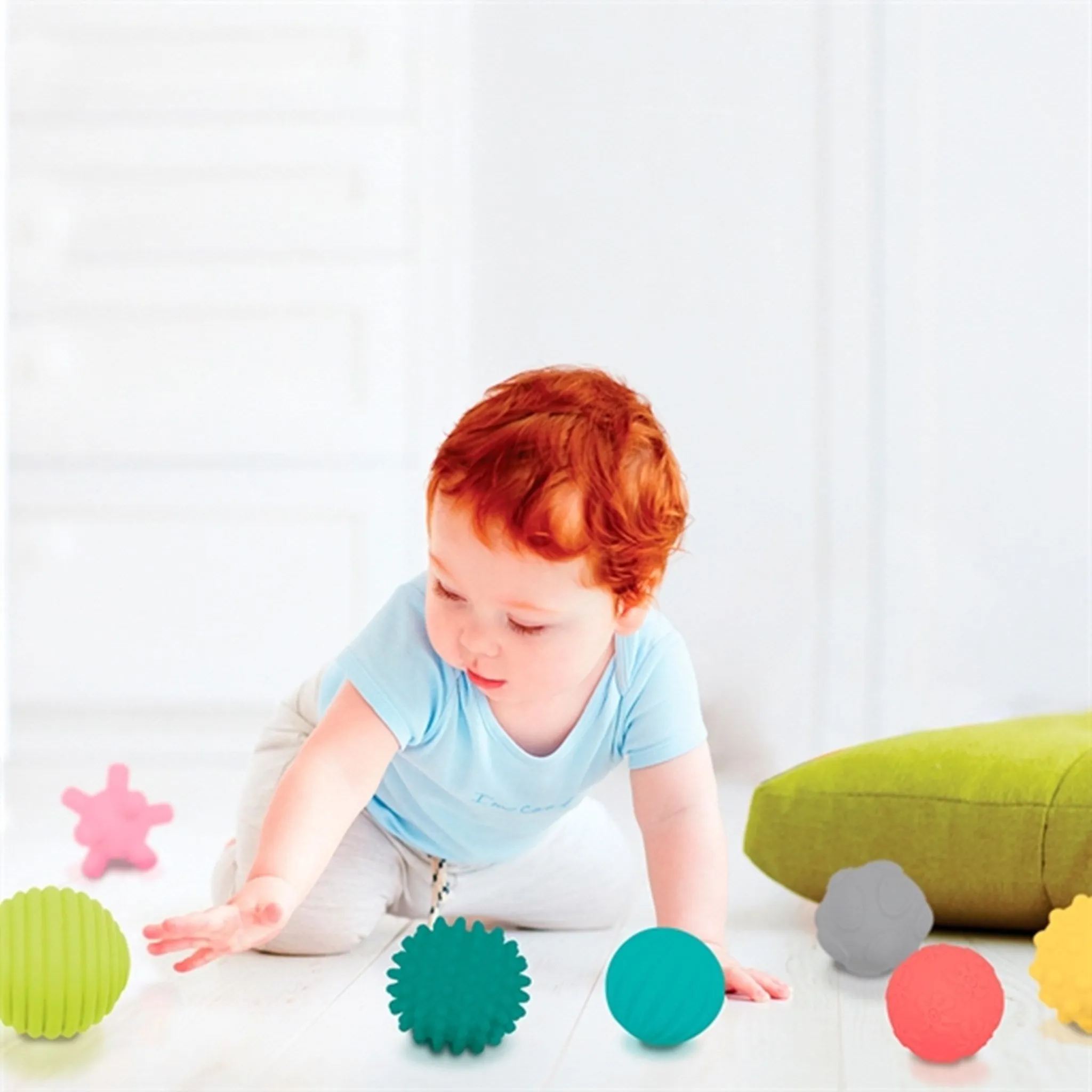 LUDI Sensory Balls 8 pcs