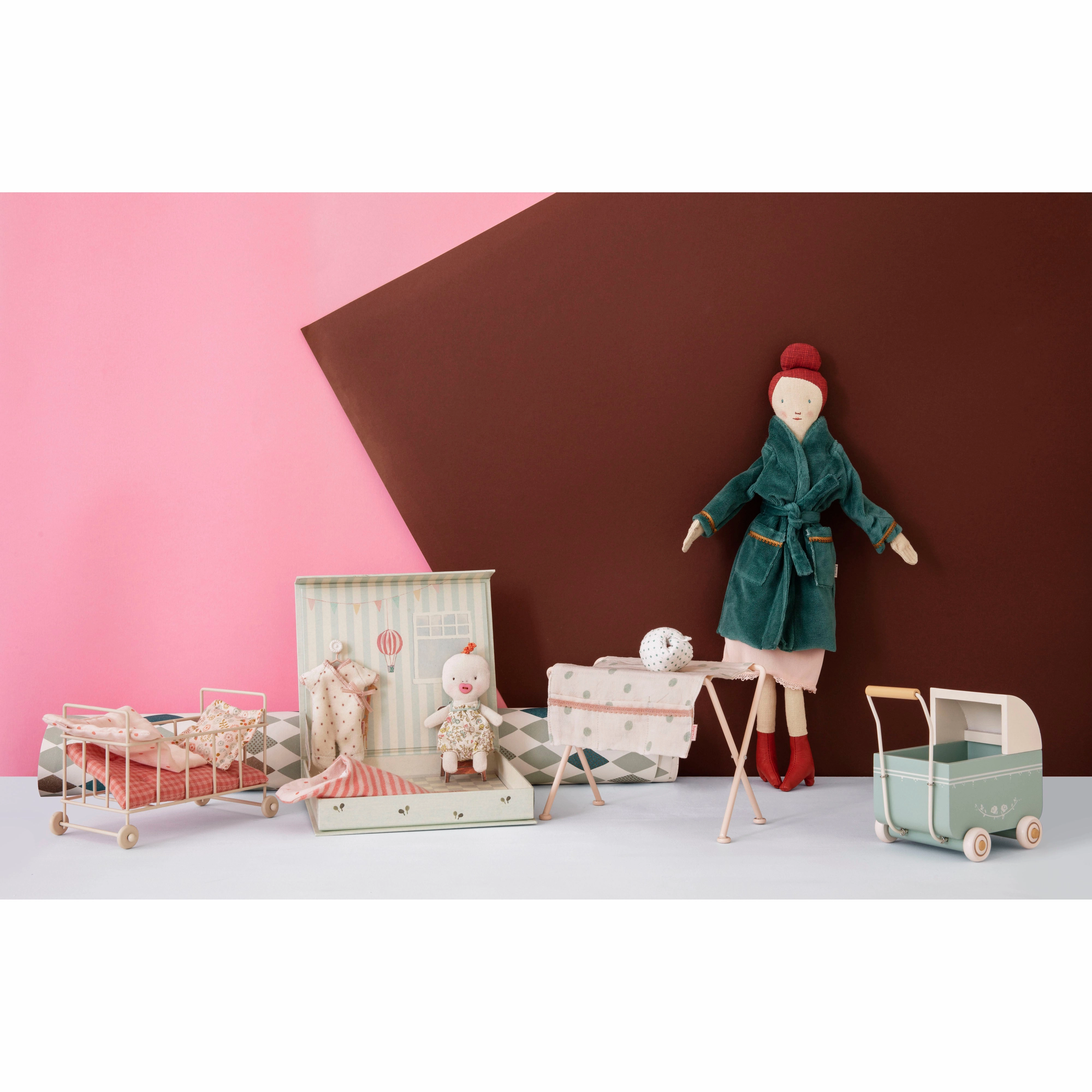 Maileg Mum Nightdress and Bathrobe