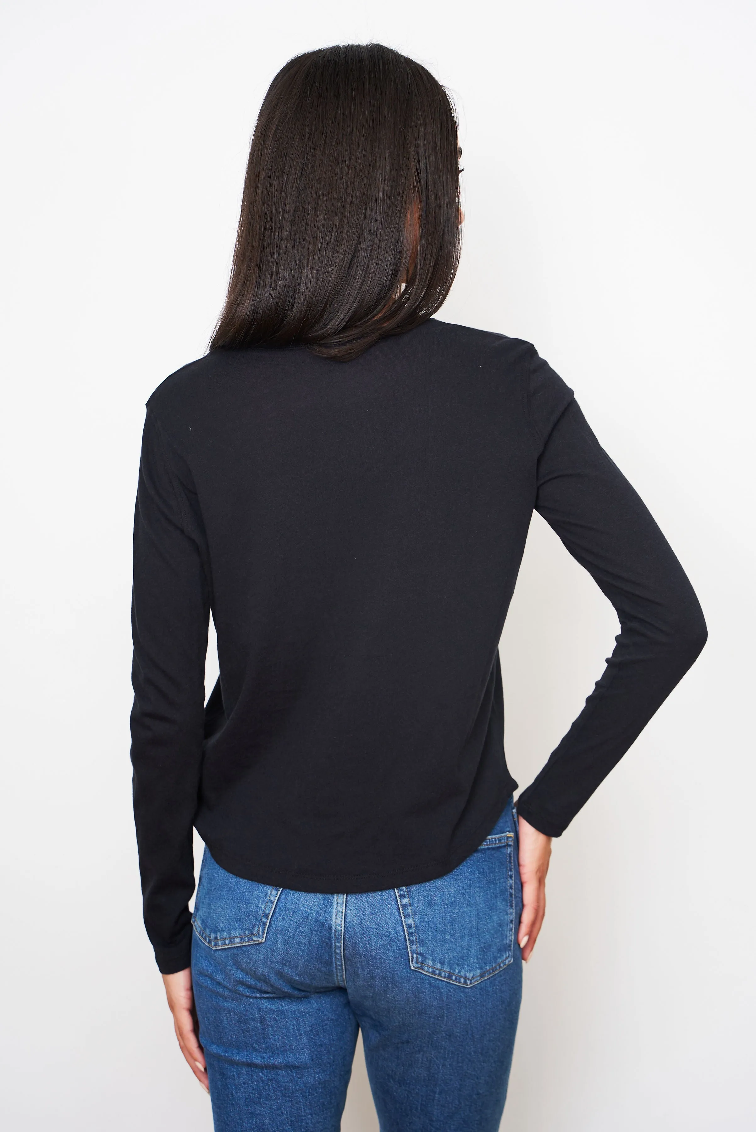 Majestic Cotton/Cashmere Long Sleeve Crewneck in Noir/Black