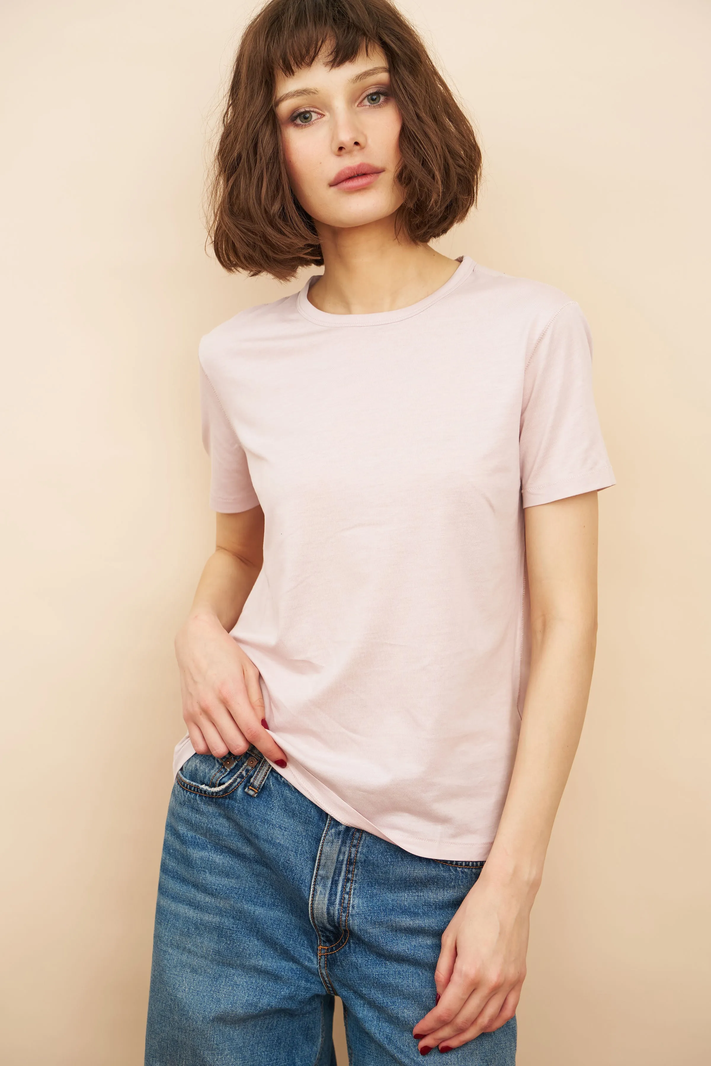 Majestic Lyocell Cotton Semi Relaxed Short Sleeve Crewneck in Glycine