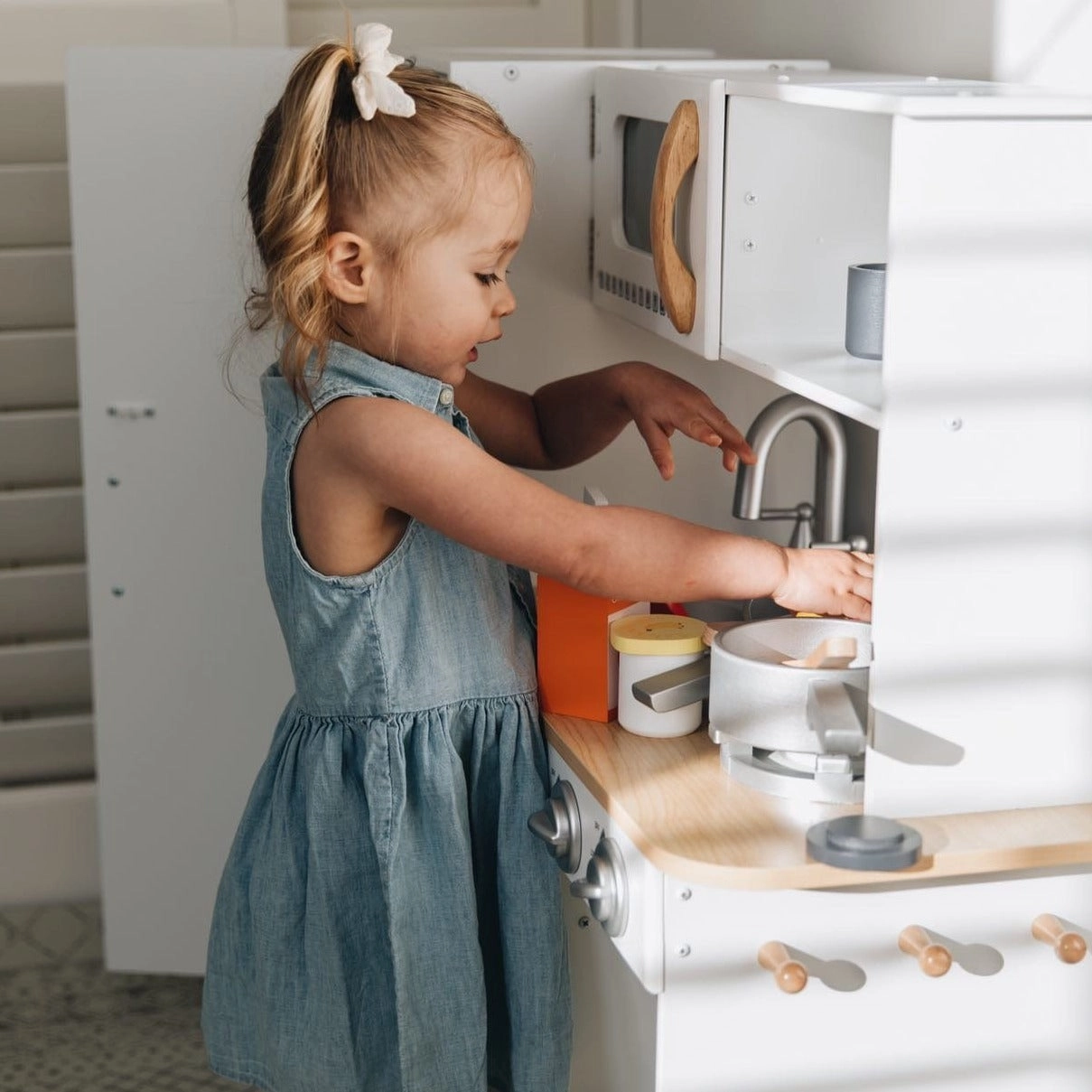 Modern Chef Toy Kitchen
