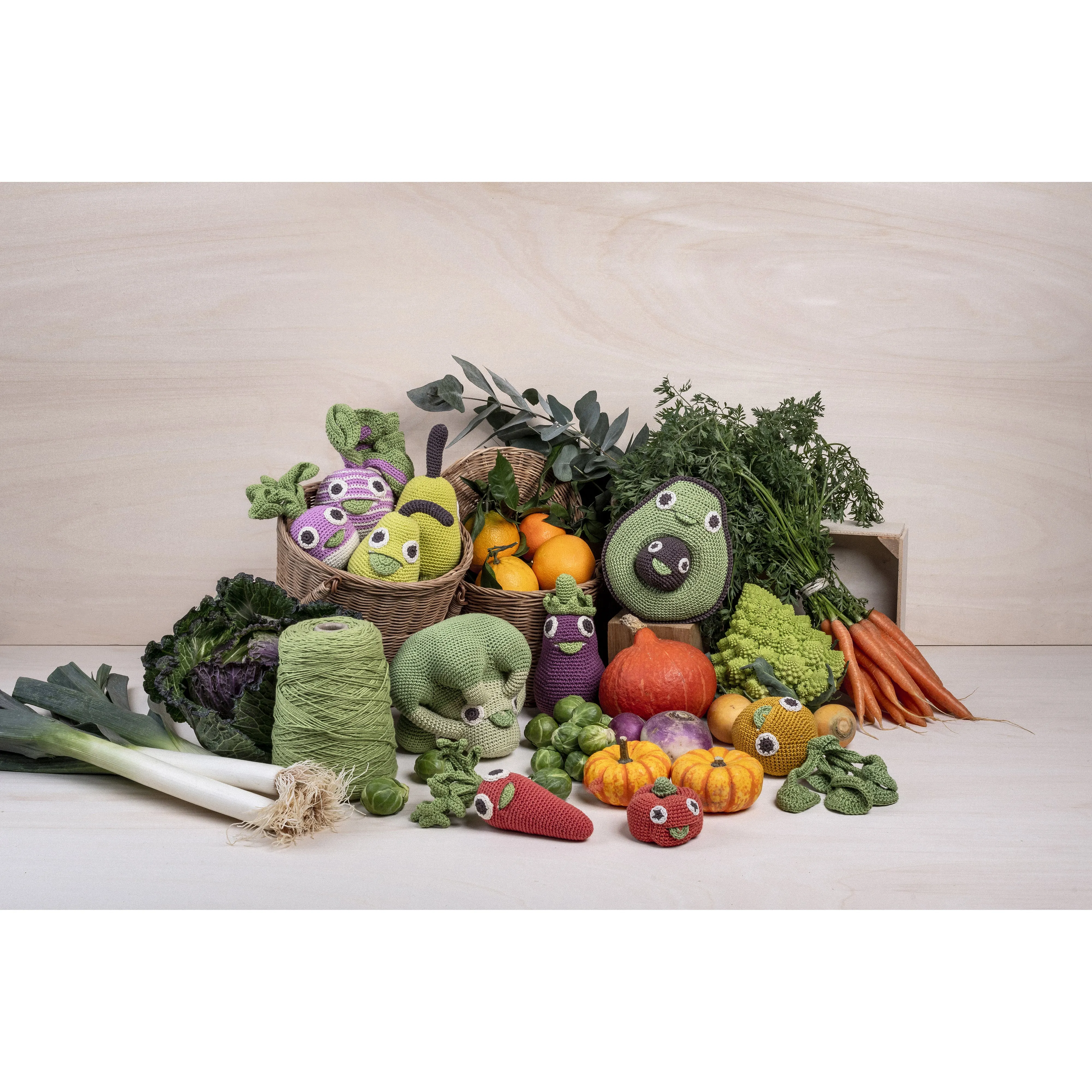 MyuM Rgine Eggplant Rattle