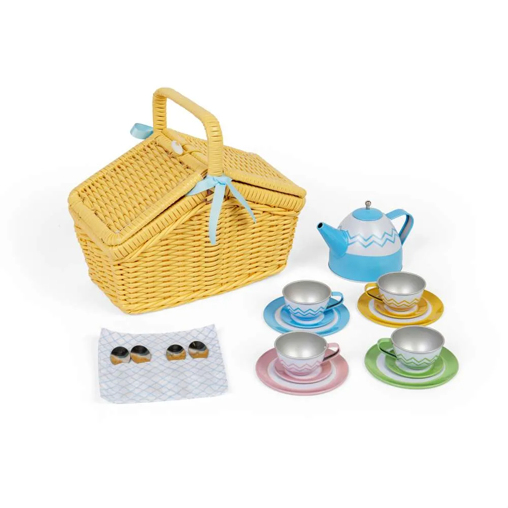 Picnic Set in Yellow Basket