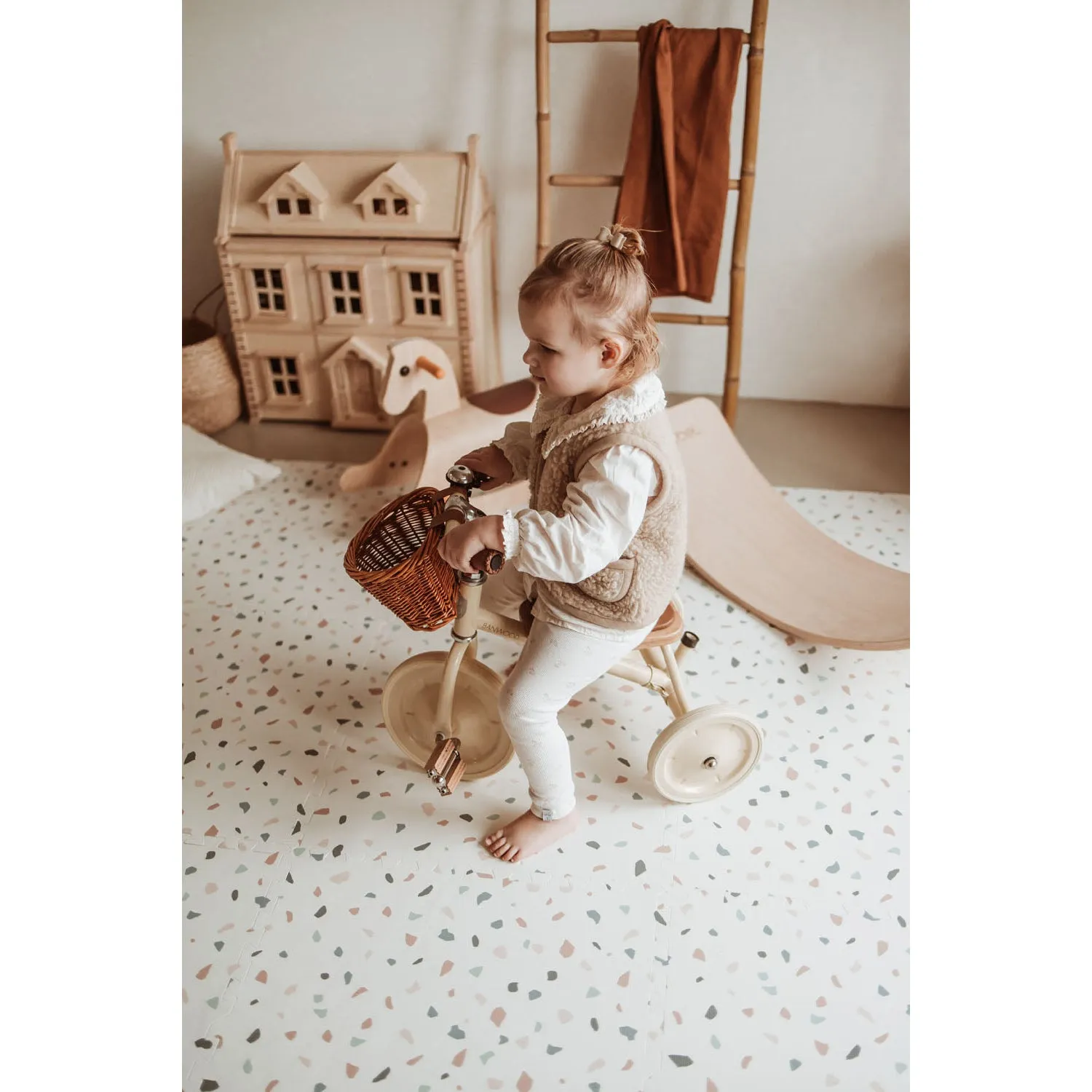Play&Go EEVAA 3-in-1 Reversible Puzzle Playmat - Alphabet - 180x180cm