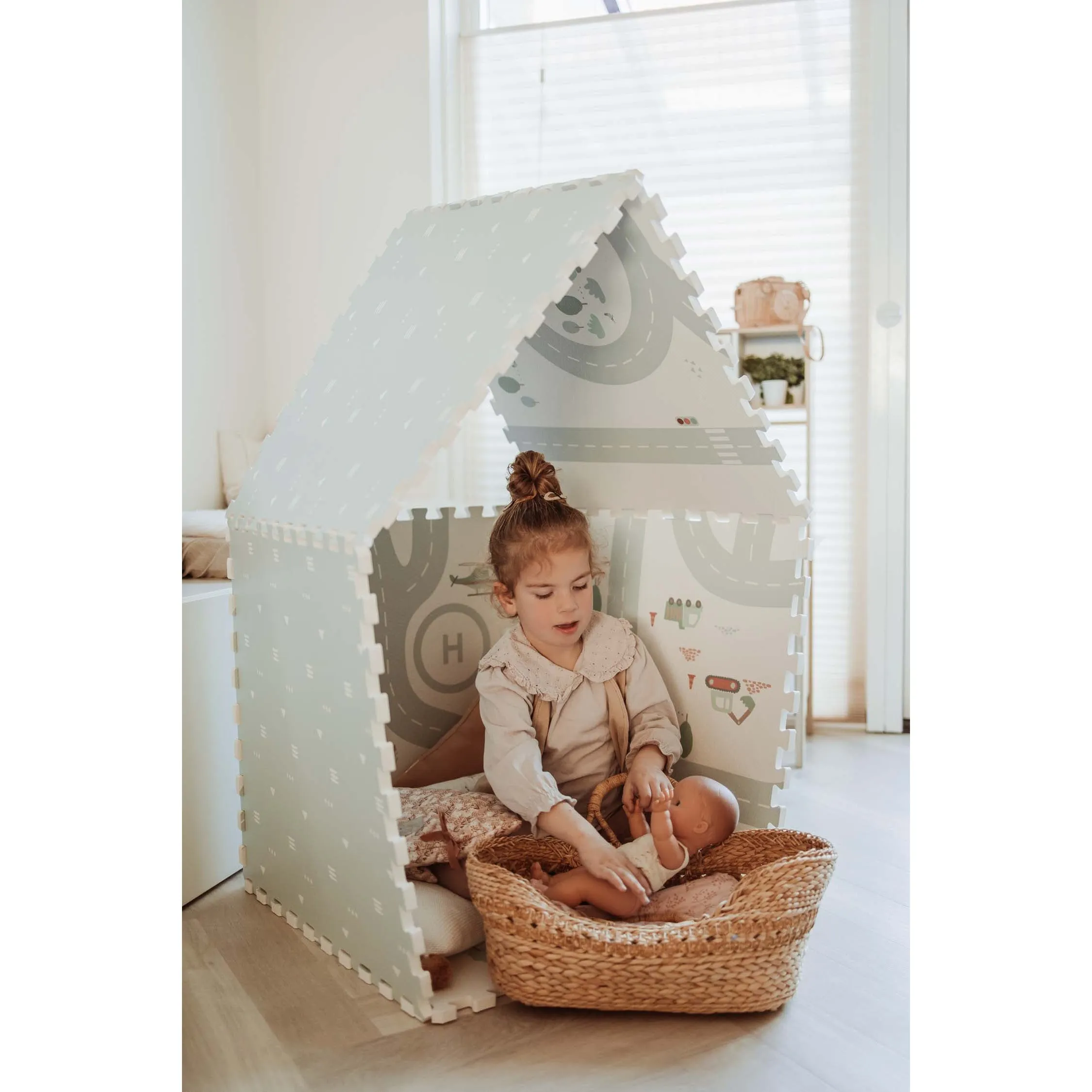Play&Go EEVAA 3-in-1 Reversible Puzzle Playmat - Road Map - 120x180cm