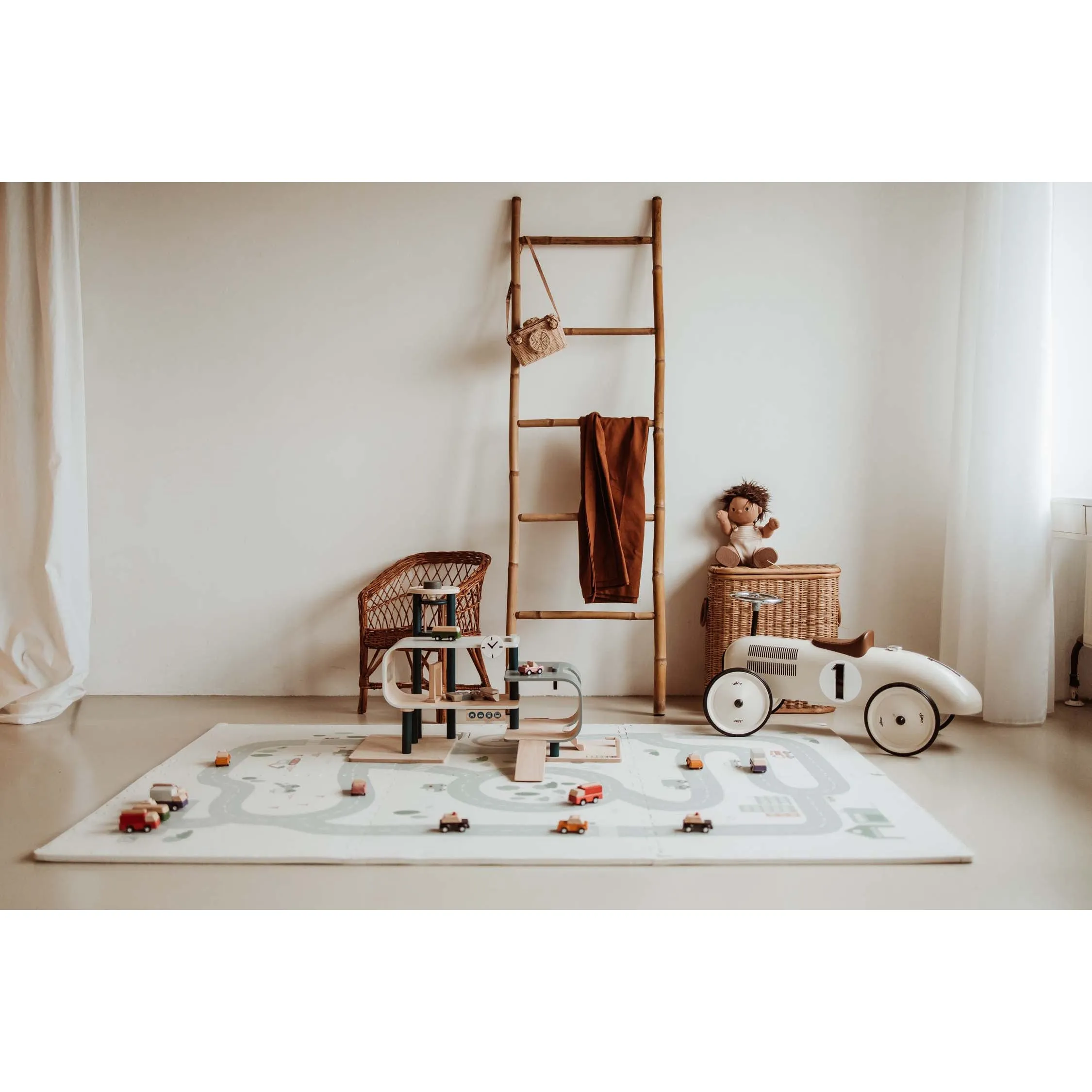 Play&Go EEVAA 3-in-1 Reversible Puzzle Playmat - Road Map - 120x180cm