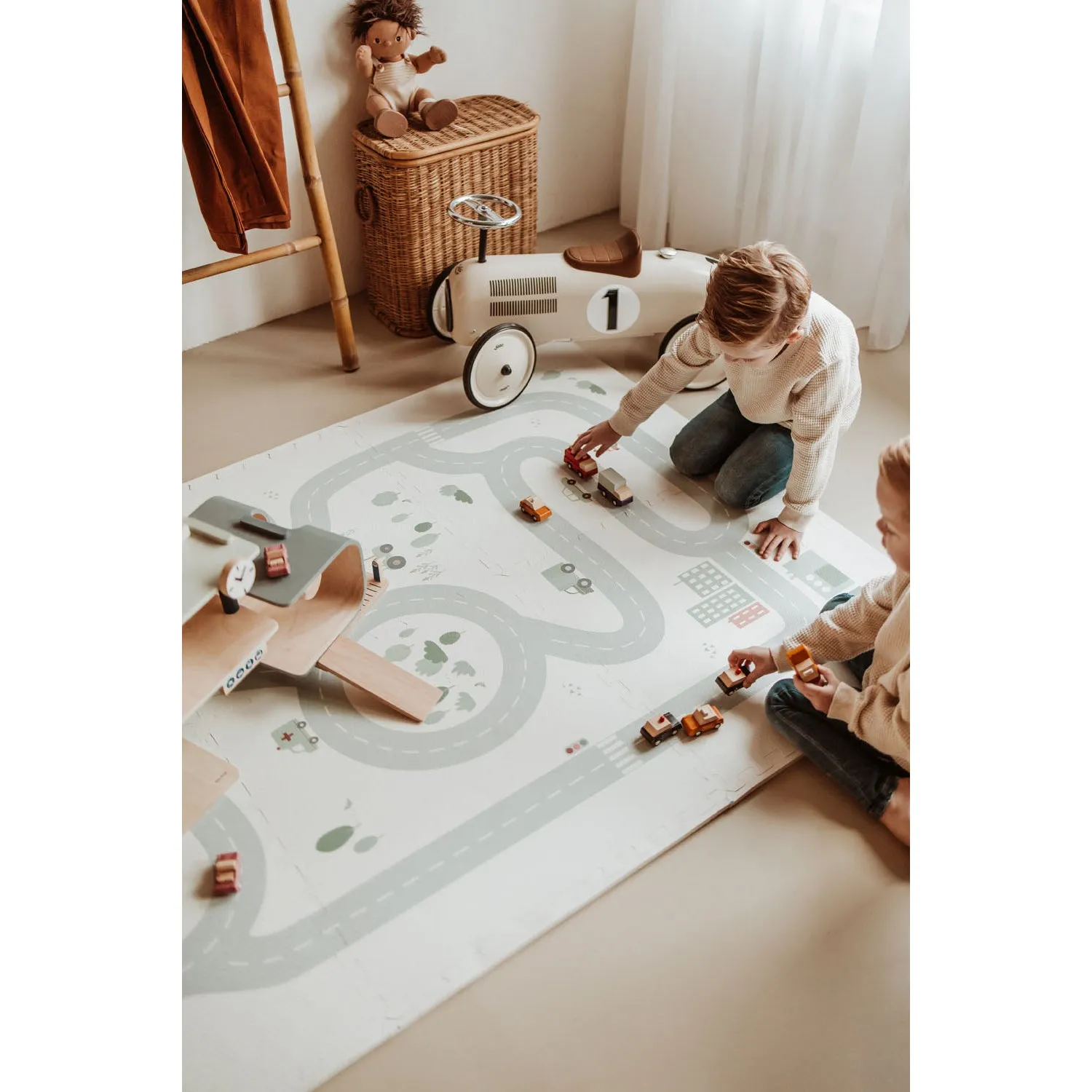 Play&Go EEVAA 3-in-1 Reversible Puzzle Playmat - Road Map - 120x180cm