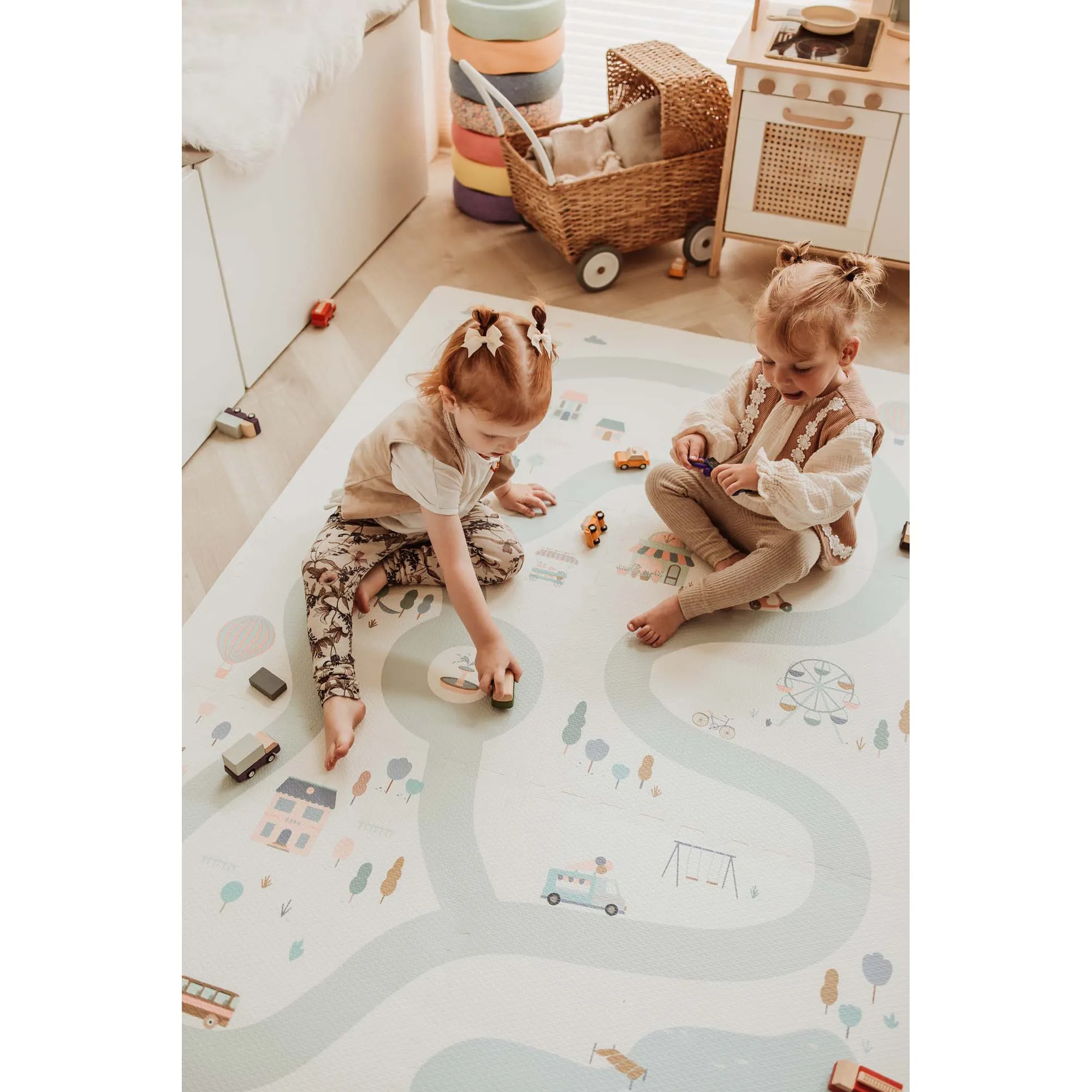 Play&Go EEVAA 3-in-1 Reversible Puzzle Playmat - Village/Terrazzo - 120x180cm