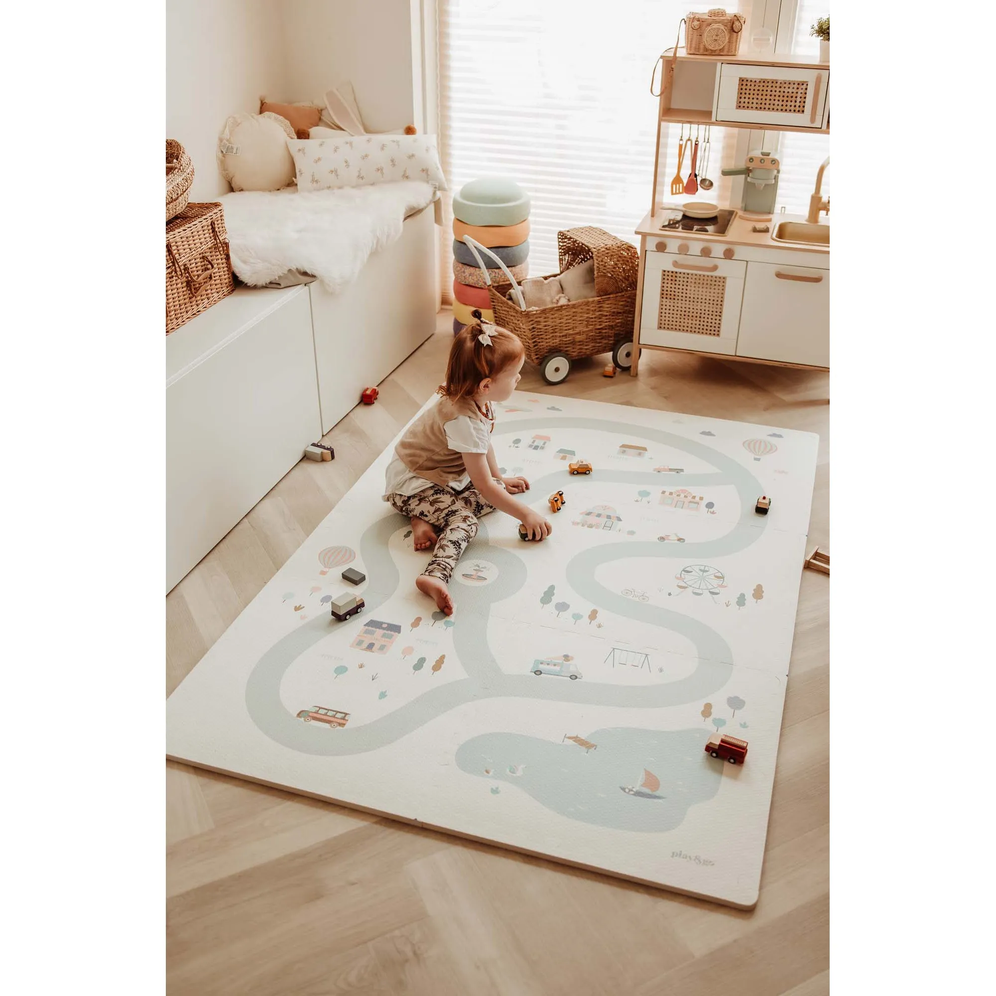 Play&Go EEVAA 3-in-1 Reversible Puzzle Playmat - Village/Terrazzo - 120x180cm