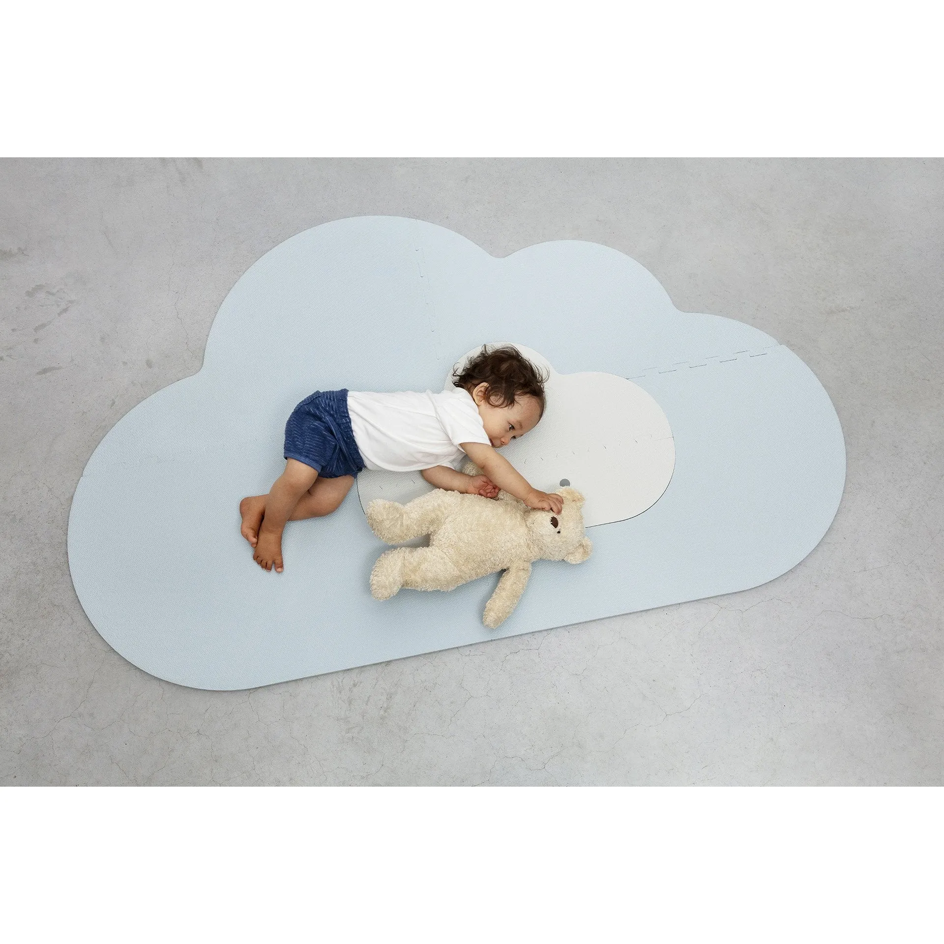Quut Playmat - Head In The Clouds (S - 145 x 90cm) - Dusty Blue